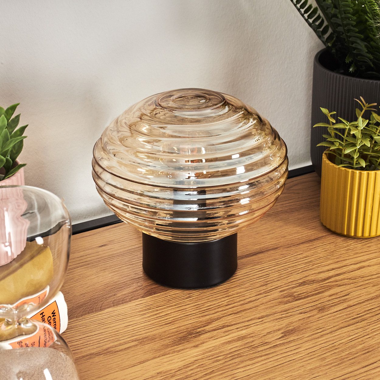 hofstein Tischleuchte Tischlampe aus Metall/Glas in Schwarz/Bernstein, ohne Leuchtmittel, mit Glasschirm (15,5cm) u. An/-Auschalter, 1x E14, ohne Leuchtmittel