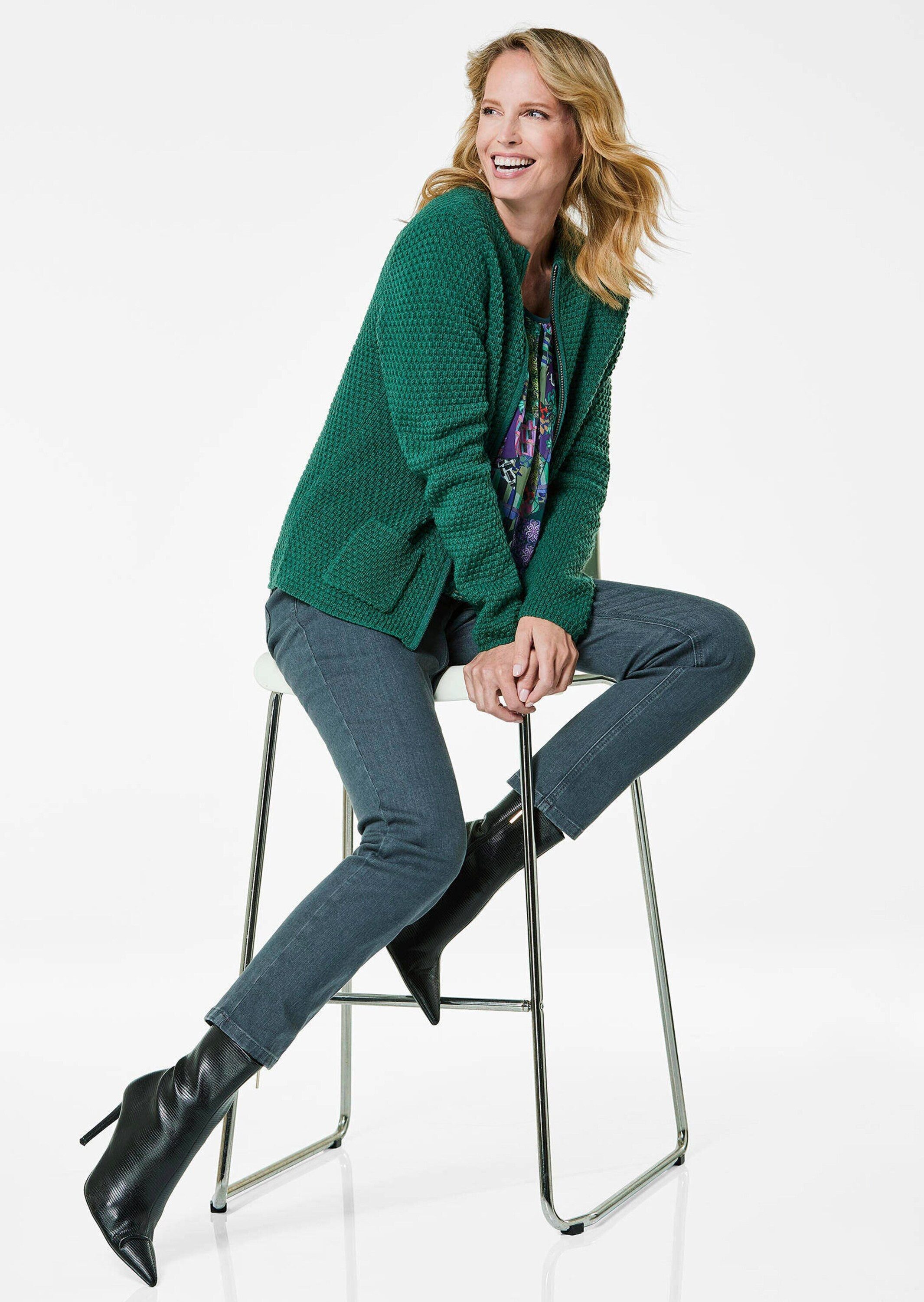 GOLDNER Strickpullover Elegante Wolljacke mit Noppenstruktur Hüftlange Alltagsjacke mit Stehkragen, Taschen und Langarm