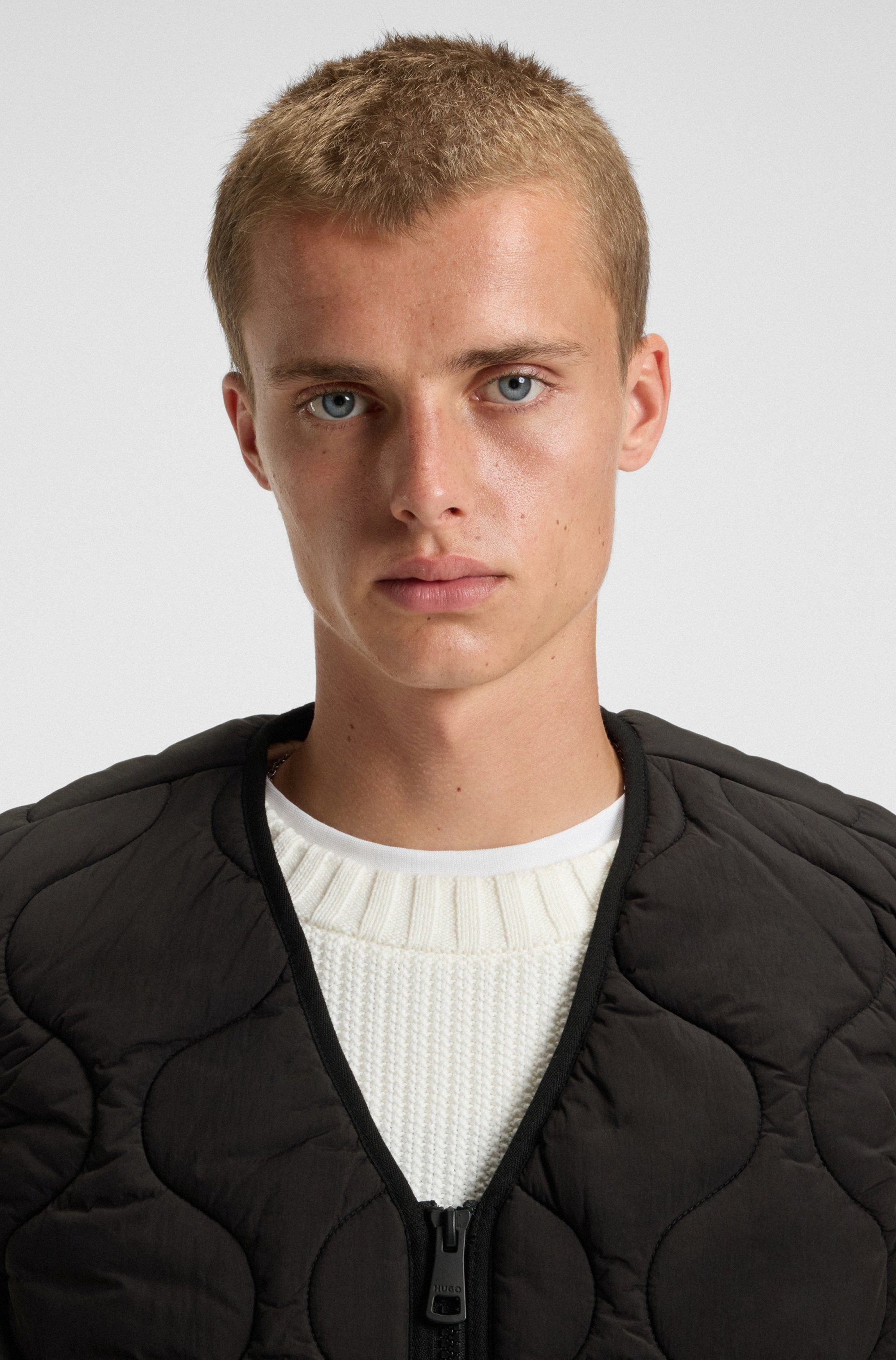 HUGO Blue Steppweste Bocolino V-Ausschnitt, relaxed fit, Reißverschluss günstig online kaufen