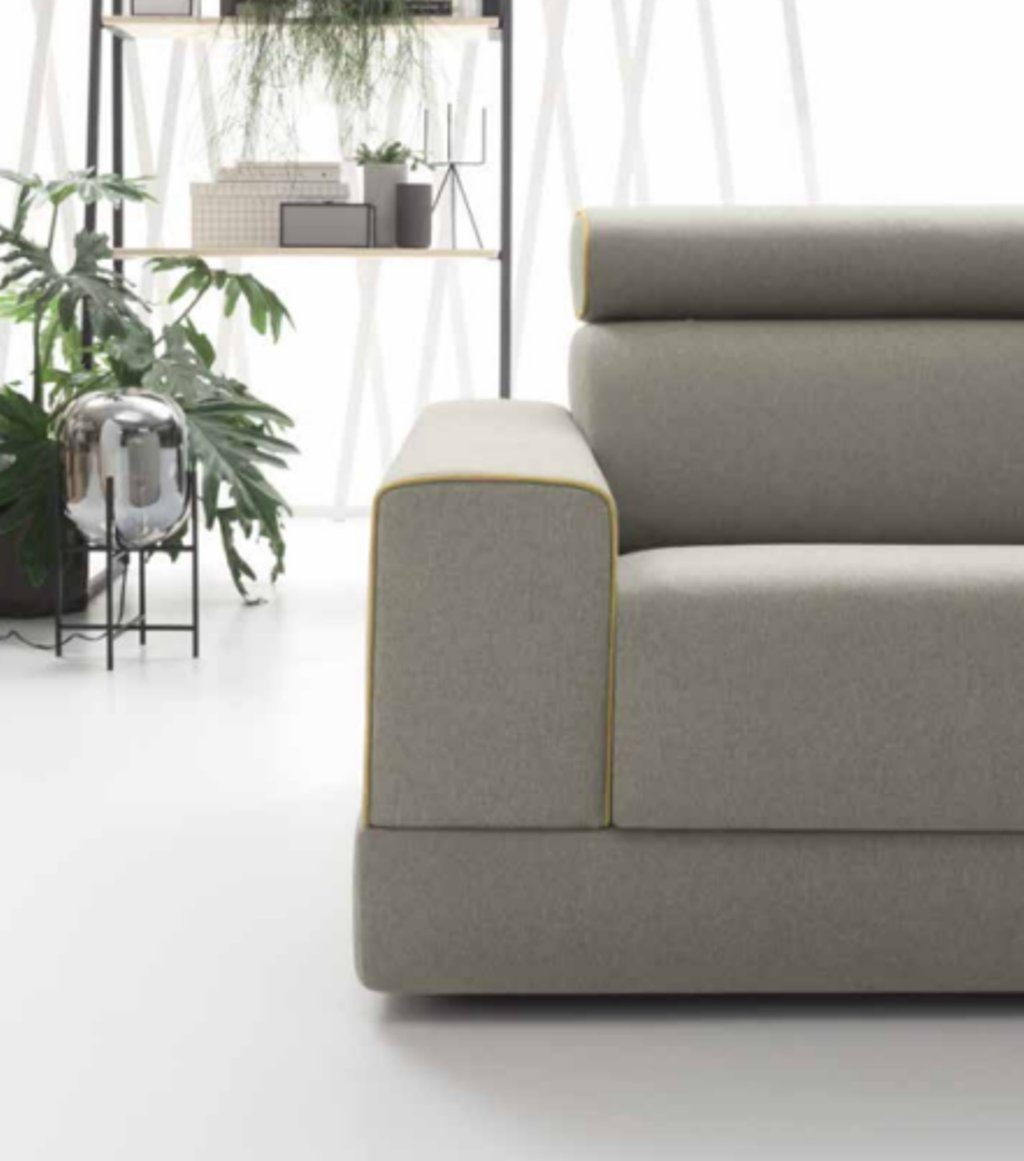 Design in Couch, Grau 3-Sitzer Made Stoff Europe Sofa Sitzer 3 Wohnzimmer JVmoebel