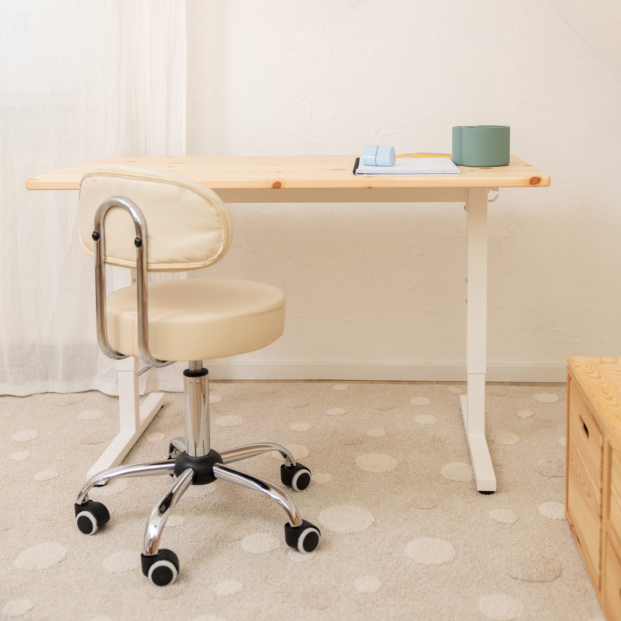 Ehrenkind Schreibtisch höhenverstellbar für Kinder und Erwachsene (mit Massivholzplatte & Stahlgestell, langlebig, Holzplatte aus massivem Kiefernholz), mitwachsend & zeitlos