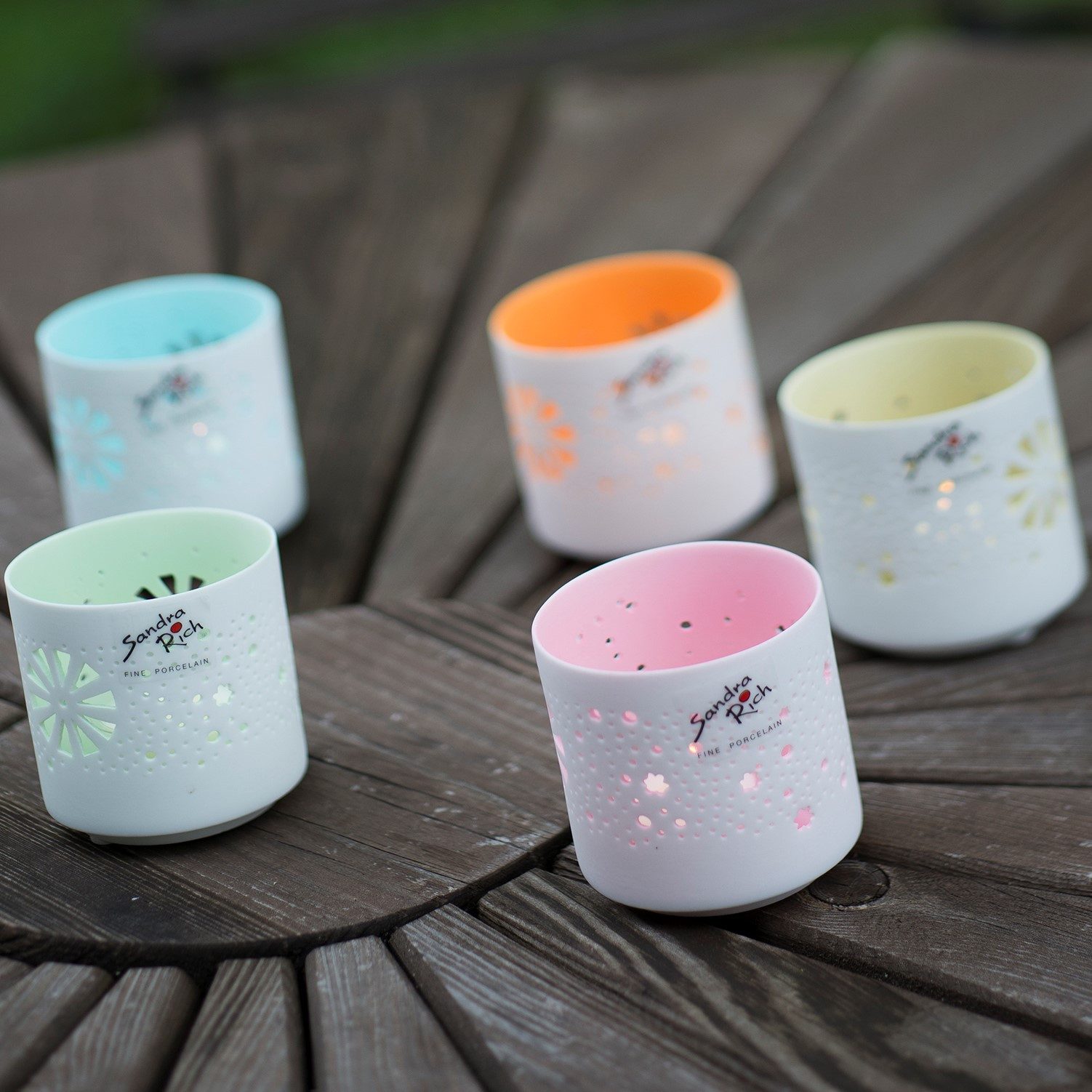 Sandra Rich Windlicht SANDRA RICH, Teelichthalter "ORIENT" 7cm. matt-weiß. Innen Farbig