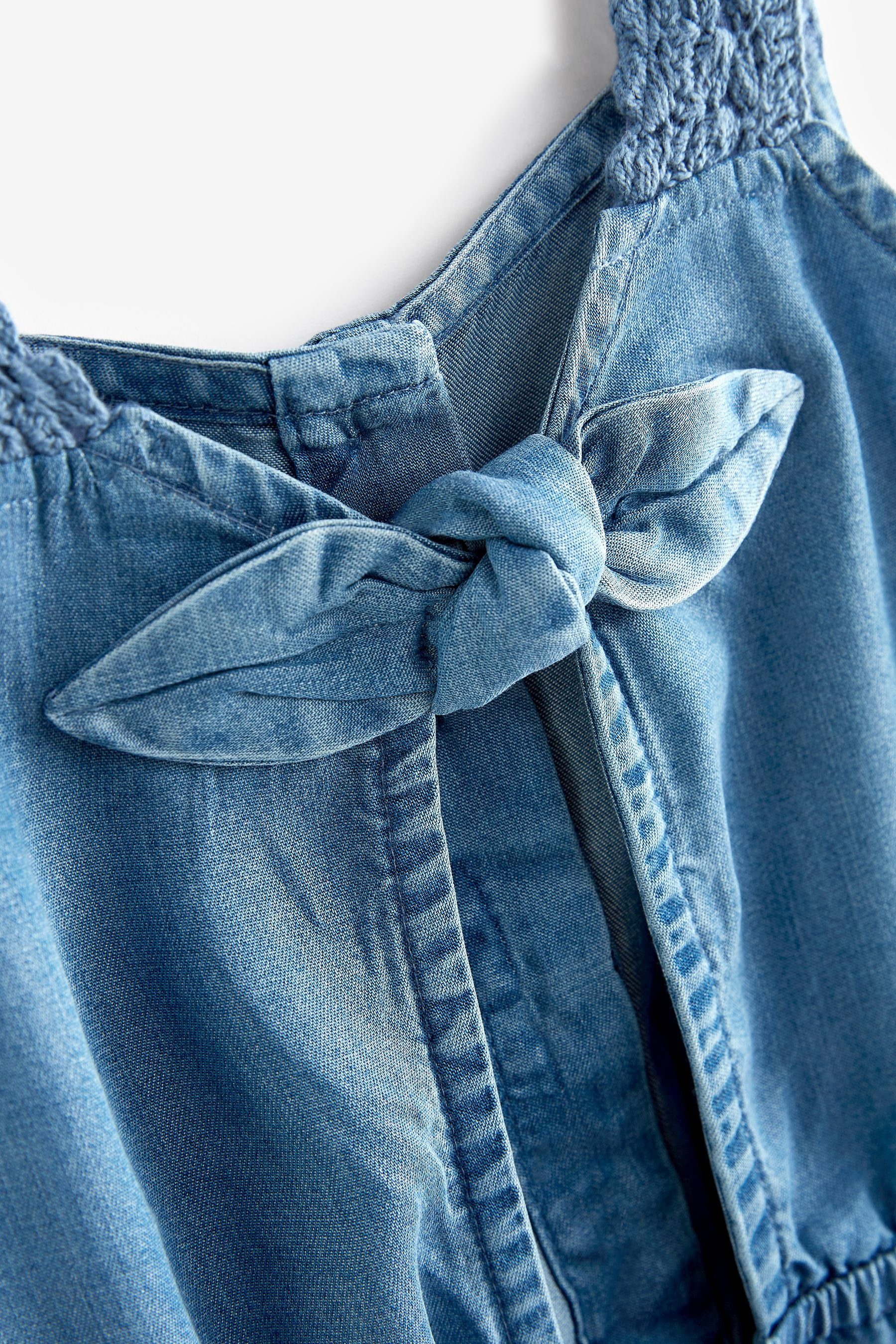 Next Playsuit Playsuit mit Trägern und Häkelbesatz (1-tlg)
