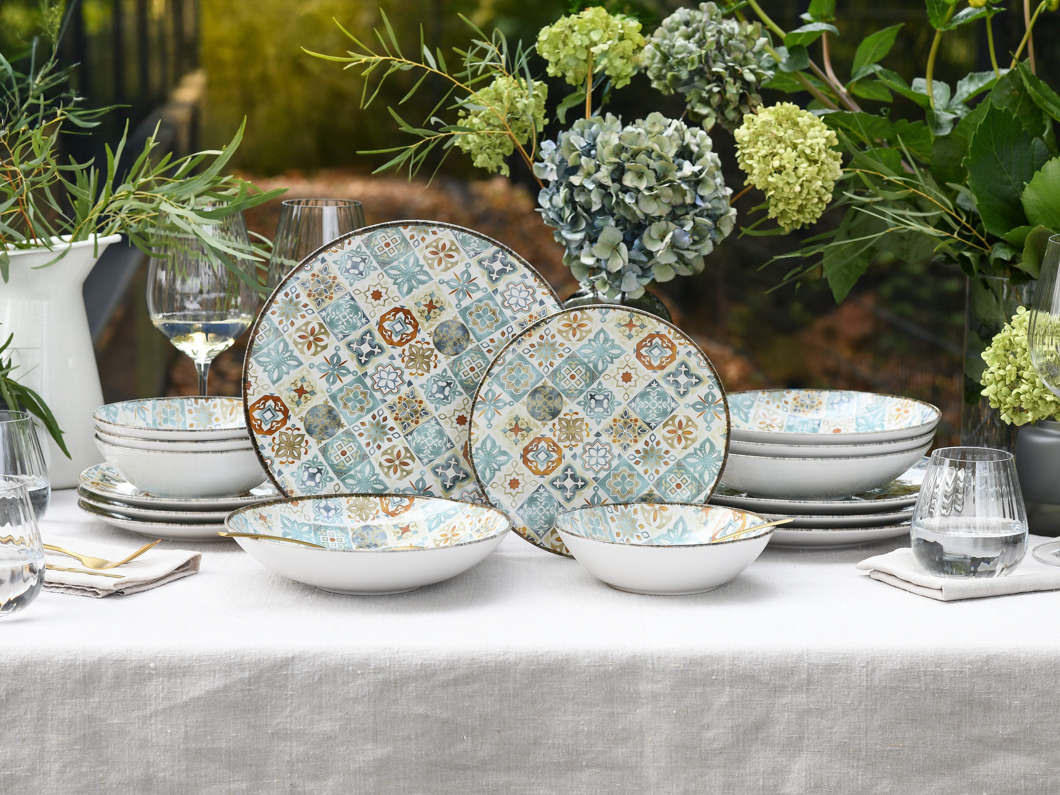CreaTable Teller-Set Mosaik, Service 16-tlg. (16-tlg), 4 Personen, Steinzeug, Teller Set, Edles Tellerset, Vollflächig dekorierte Teller und Farben