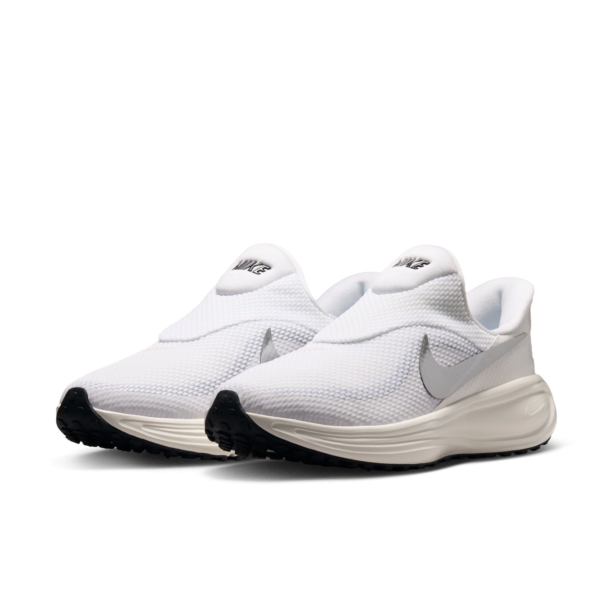 Nike Nike Revolution 8 EasyOn Laufschuh leichtes An- und Ausziehen durch EasyOn-Technologie