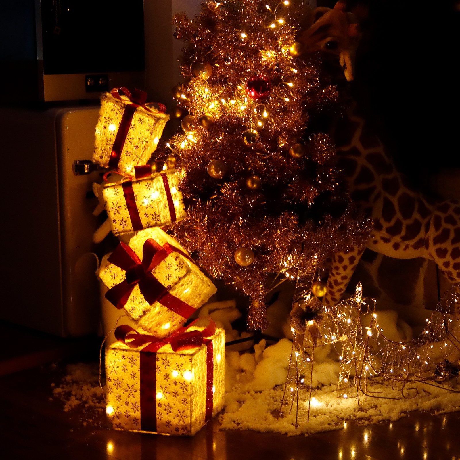 CCLIFE Weihnachtsfigur LED Geschenkbox 4er, Netzstecker günstig online kaufen