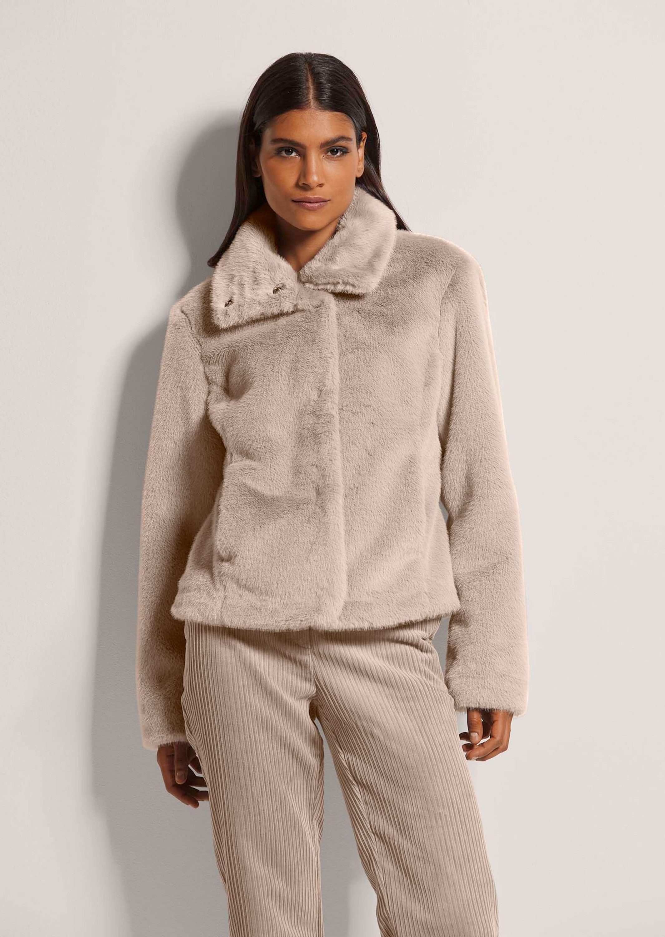 MADELEINE Outdoorjacke Webpelz-Kurzjacke mit Stehkragen günstig online kaufen