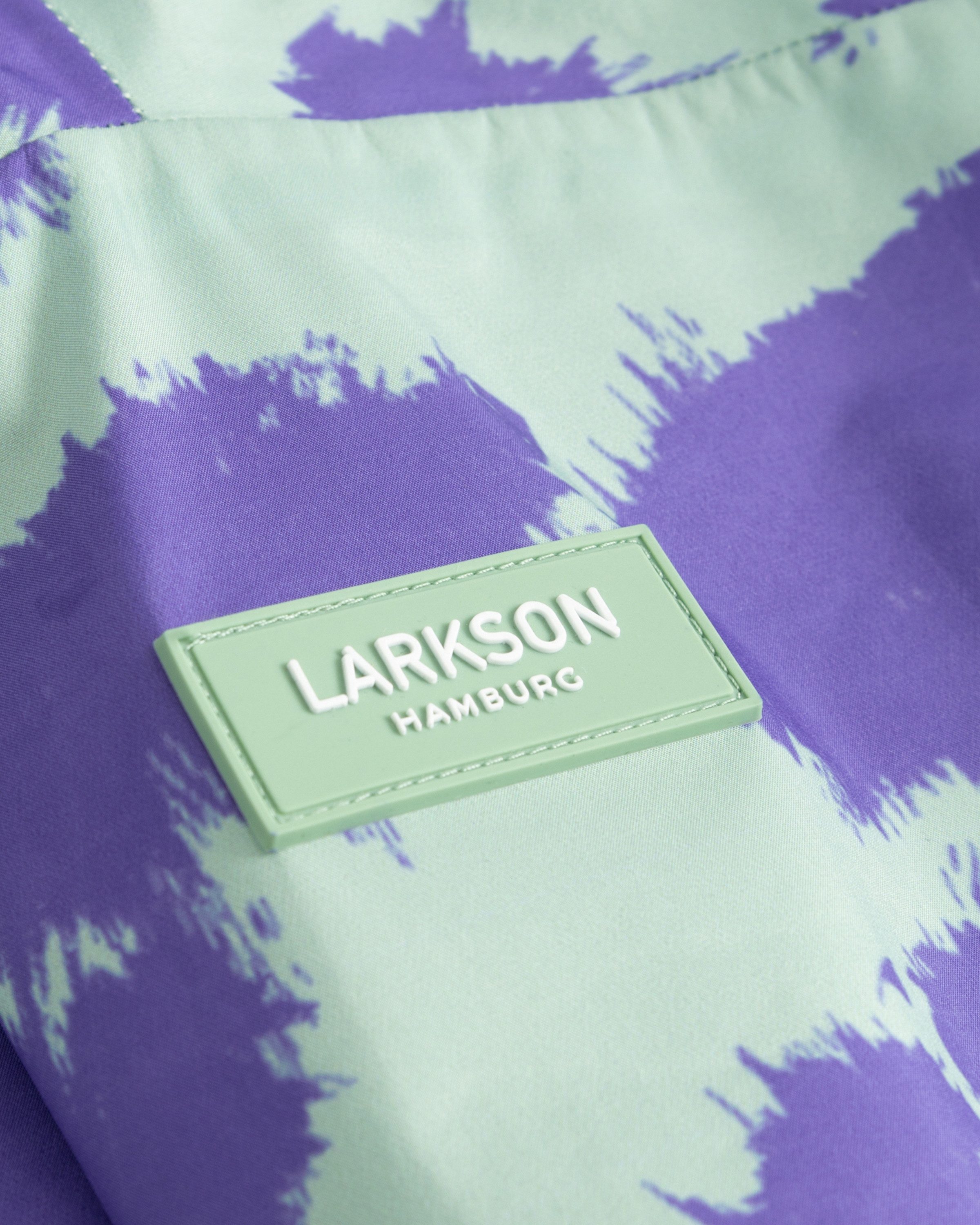 LARKSON Regenponcho Lykke Regenponcho, Wassersäule 10.000 mm (1-St) Wasserdichtes Regencape mit verschweißten Nähten