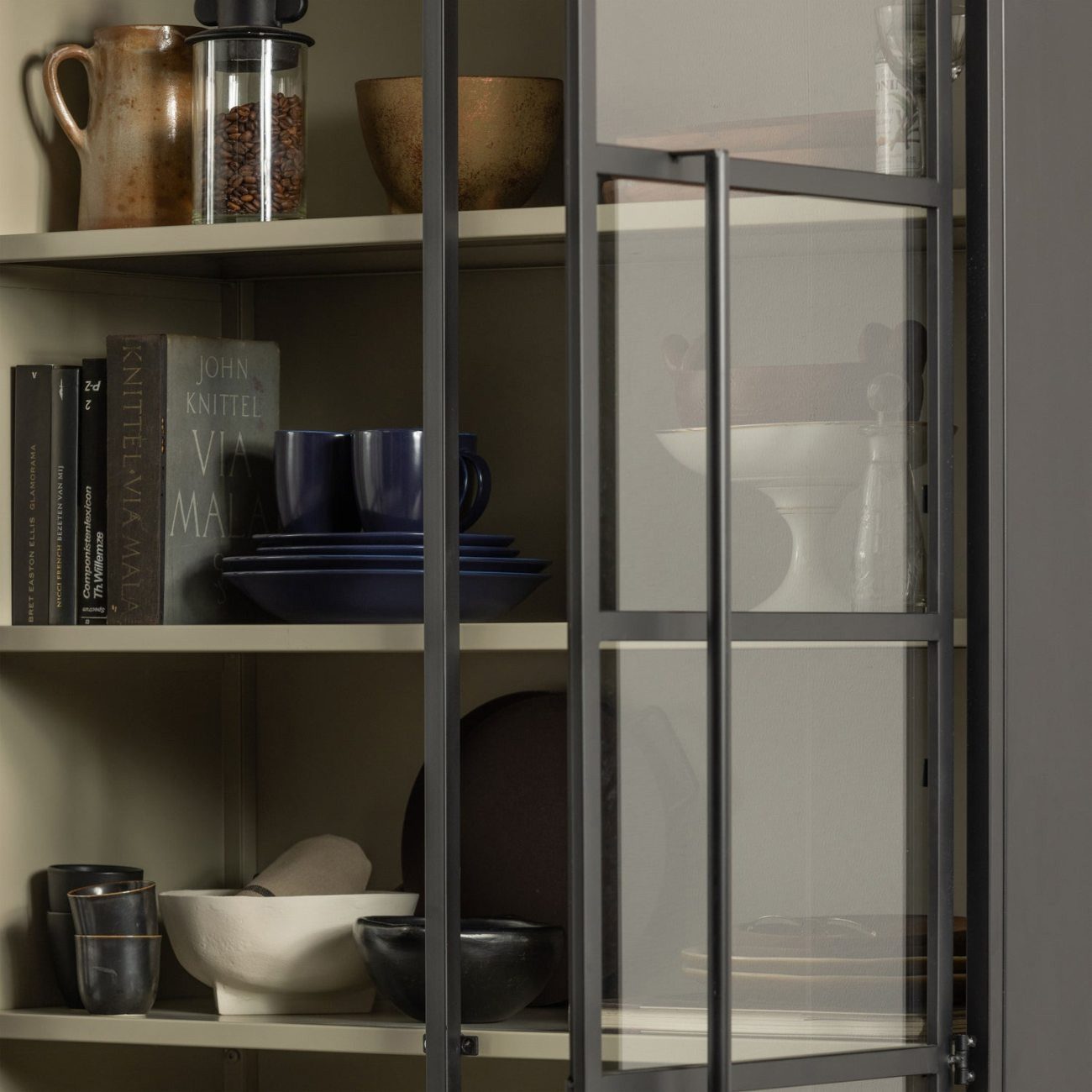 WOOOD Mehrzweckschrank Exhibit XL aus Metall, Sand