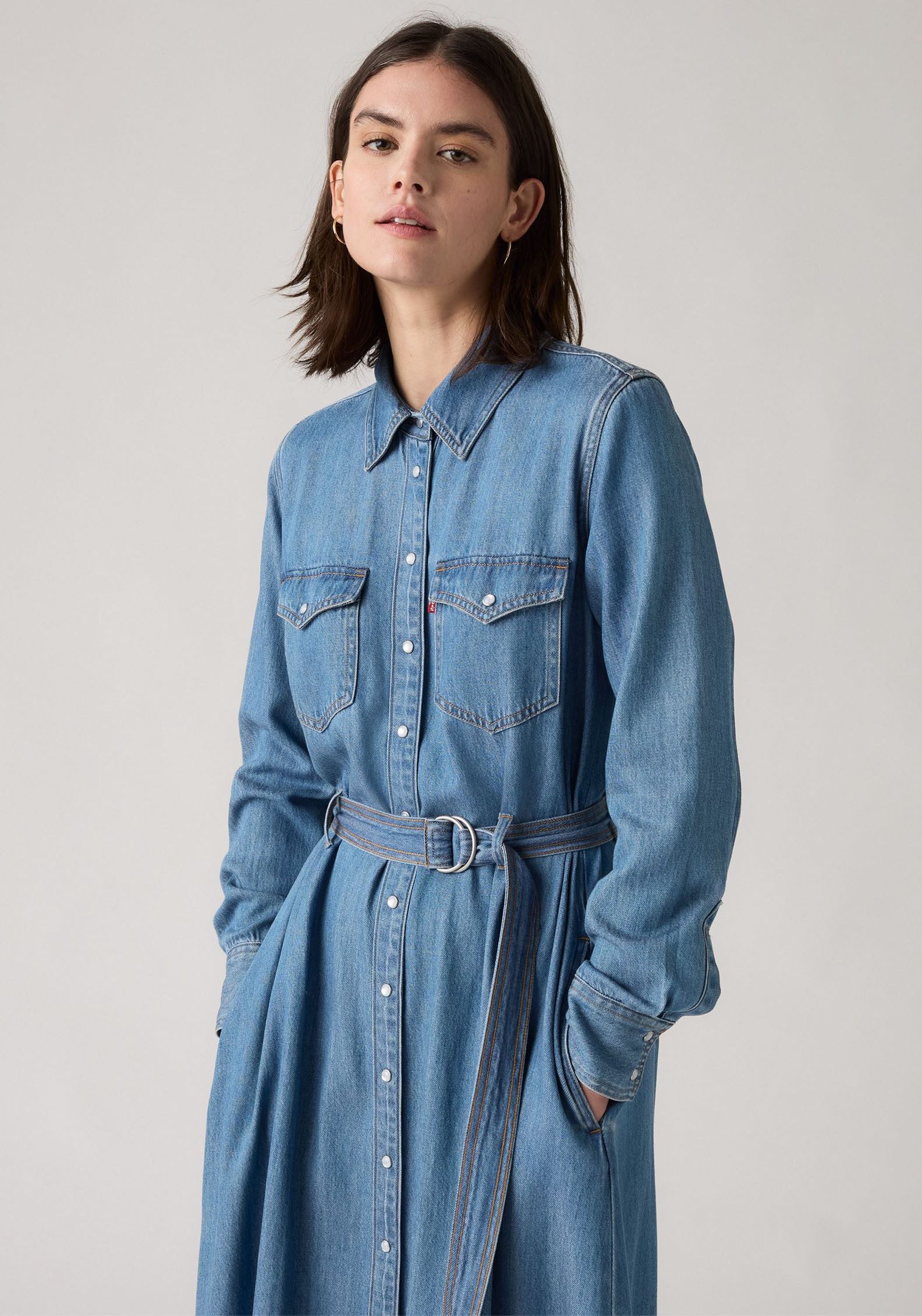 Levi's® Jeanskleid inklusive Gürtel (2-tlg) mit seitlichen Eingrifftaschen