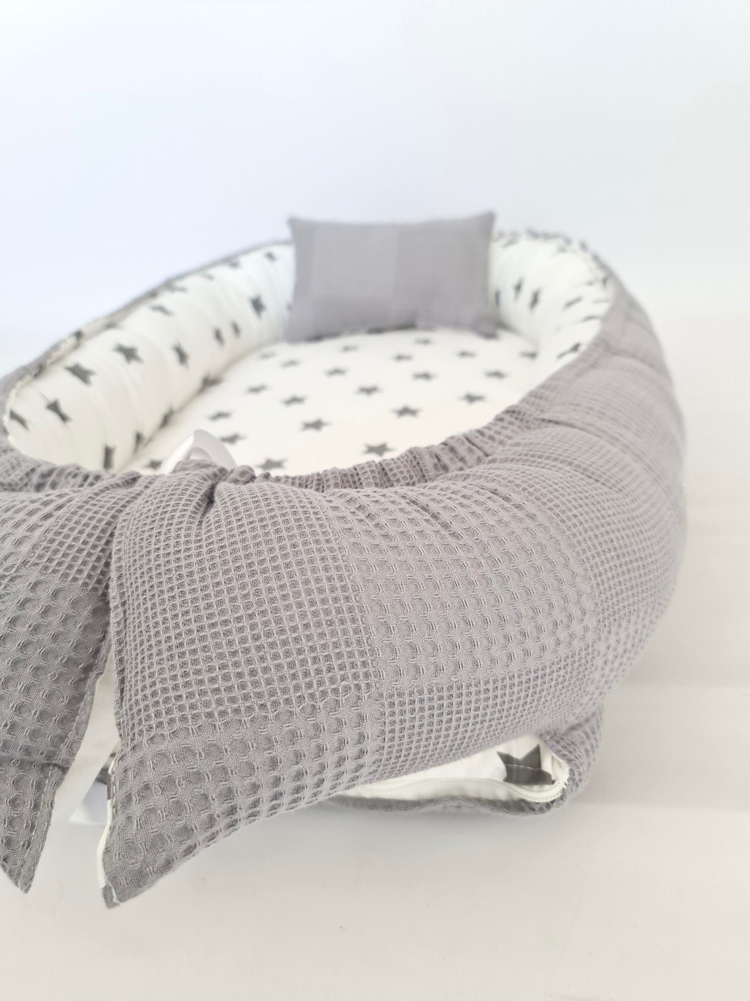 Bettnestchen Babynest mit XL Liegefläche dicke Matratze 100% Baumwolle Babynestchen