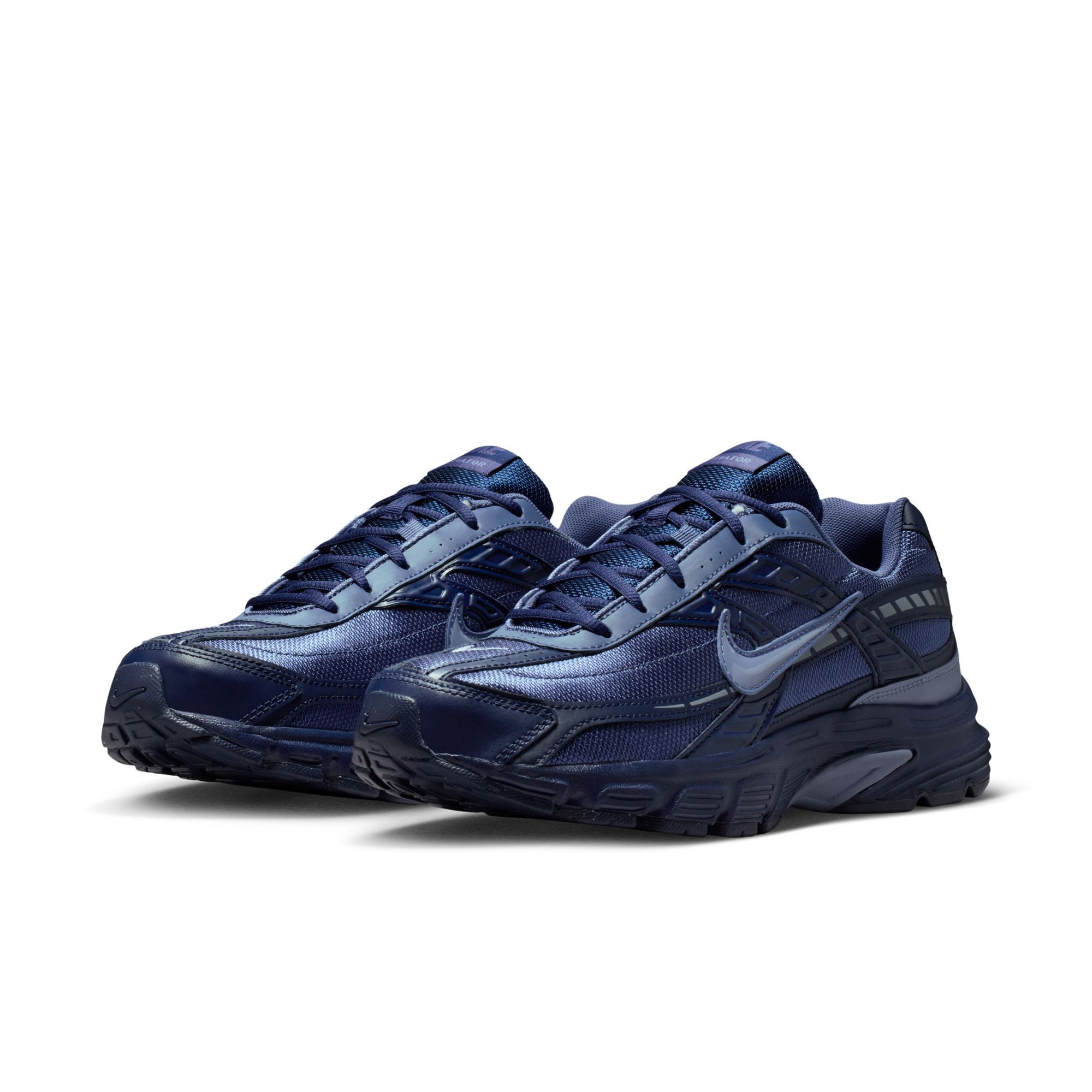 Nike Sportswear INITIATOR Sneaker inspiriert vom Design des Nike P-6000