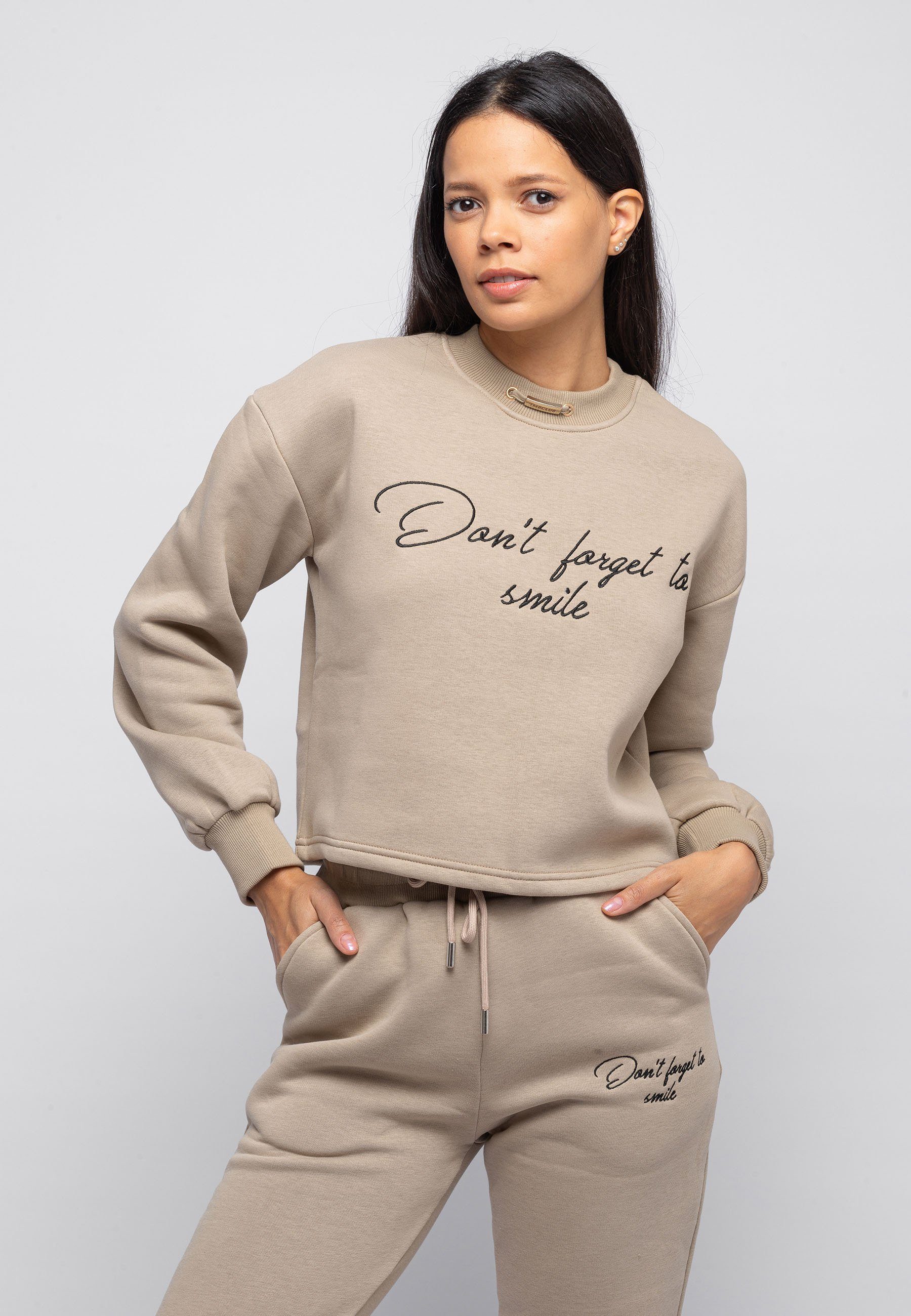 Design EMBROIDERY Freizeitanzug METAL modernem braun SIZE Barron CASUAL mit CHEST Tom REGULAR TRACKSUIT ACCESEORIES, WITH