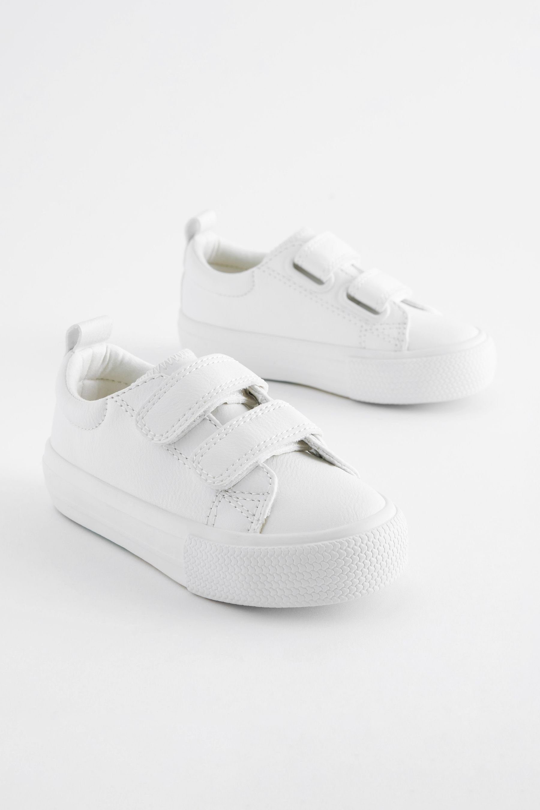 White Sneaker (1-tlg) Kompakte Sneaker Next