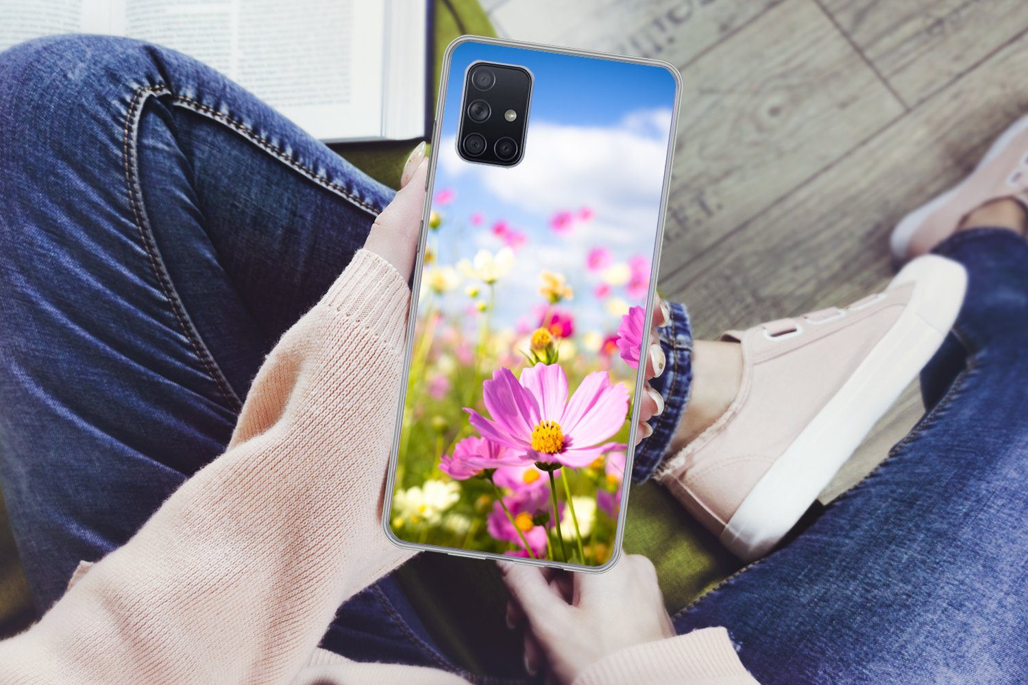 MuchoWow Handyhülle für Samsung Galaxy A71 Blumen - Wiese - Lila - Gras - Weiß - Wolken -, Phone Case, Silikon, Schutzhülle Dünn