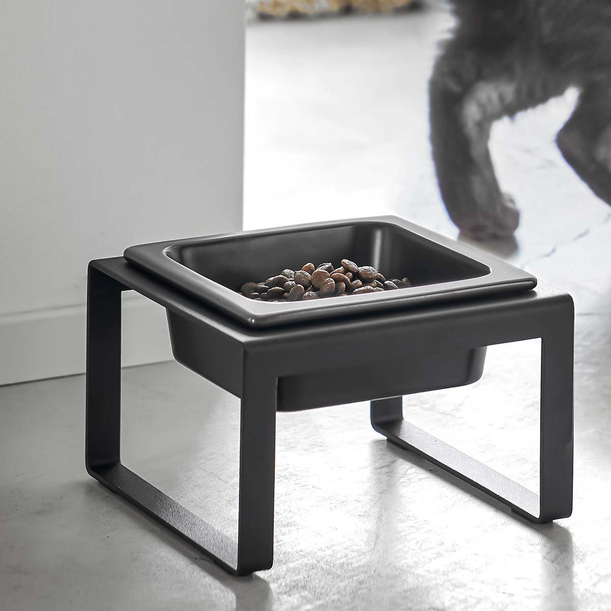 Yamazaki Futternapf Tower Einzelnapf 1 Schale Metallgestell für Hunde und Katzen, Keramik, Fressnapf, Napf, für Katzen und kleine Hunde, Futterstation