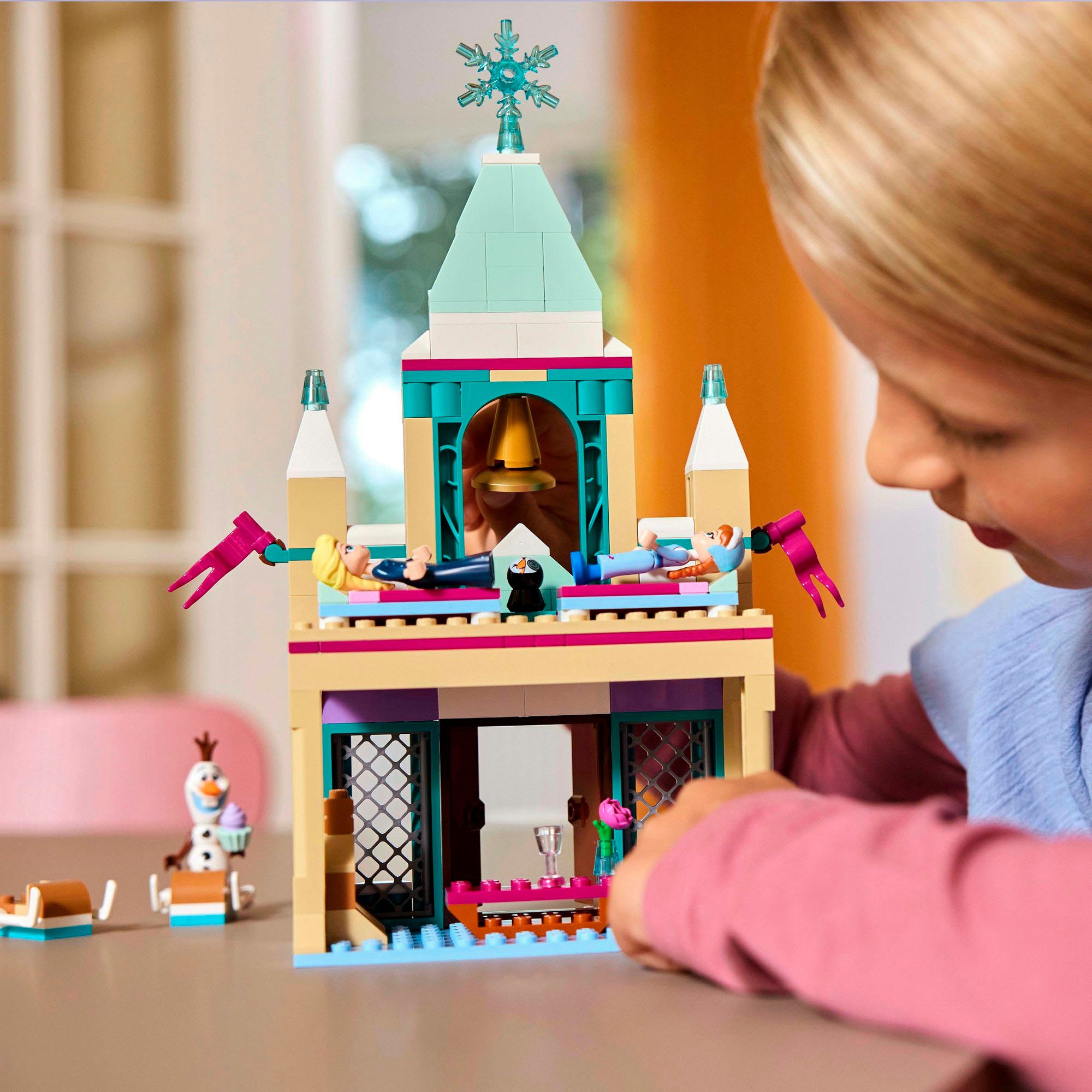 LEGO® Das Arendelle Schloss (43265), LEGO Disney Princess Konstruktionsspie günstig online kaufen