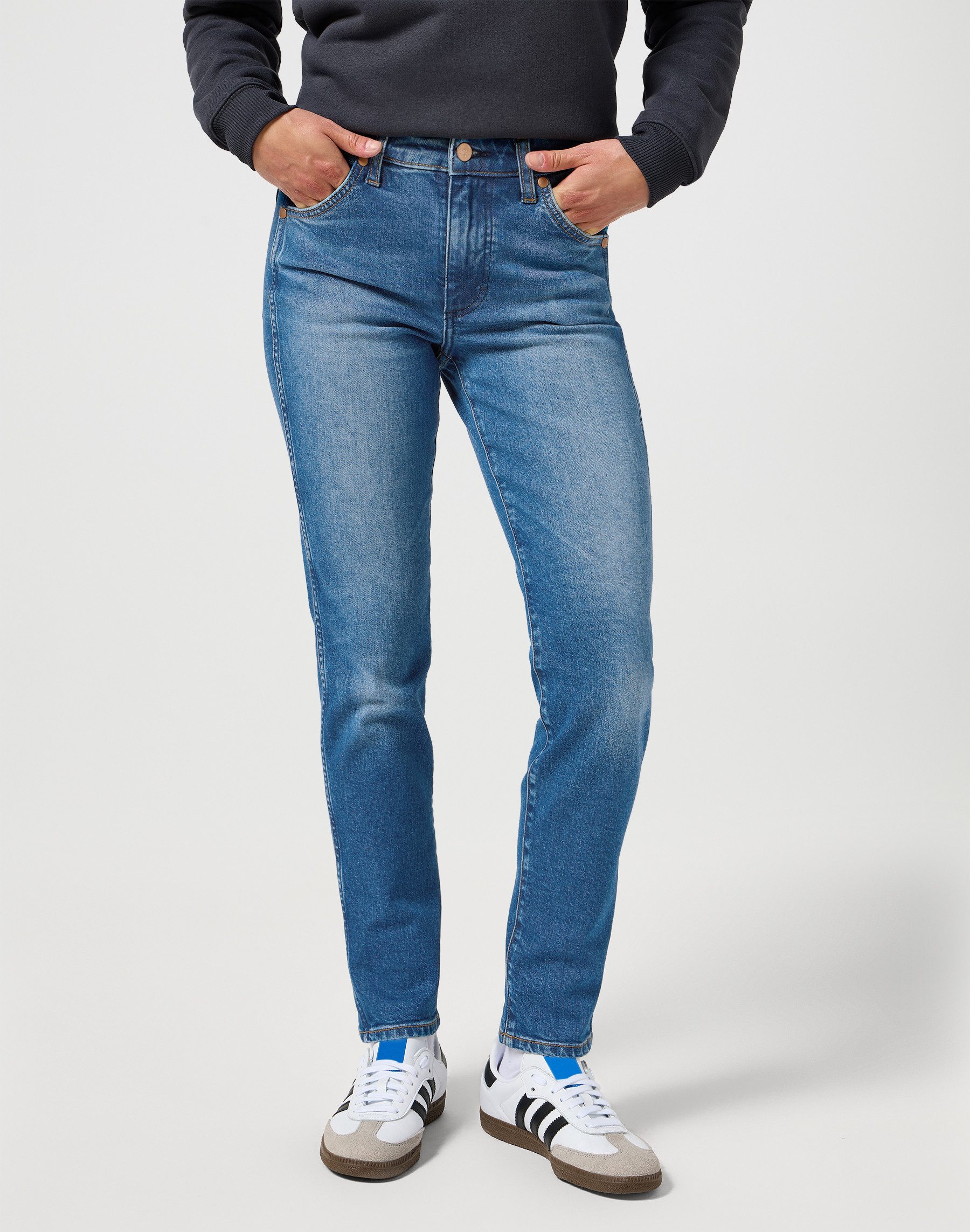 Wrangler 5-Pocket-Jeans mit kontrastfarbenen Nähten günstig online kaufen