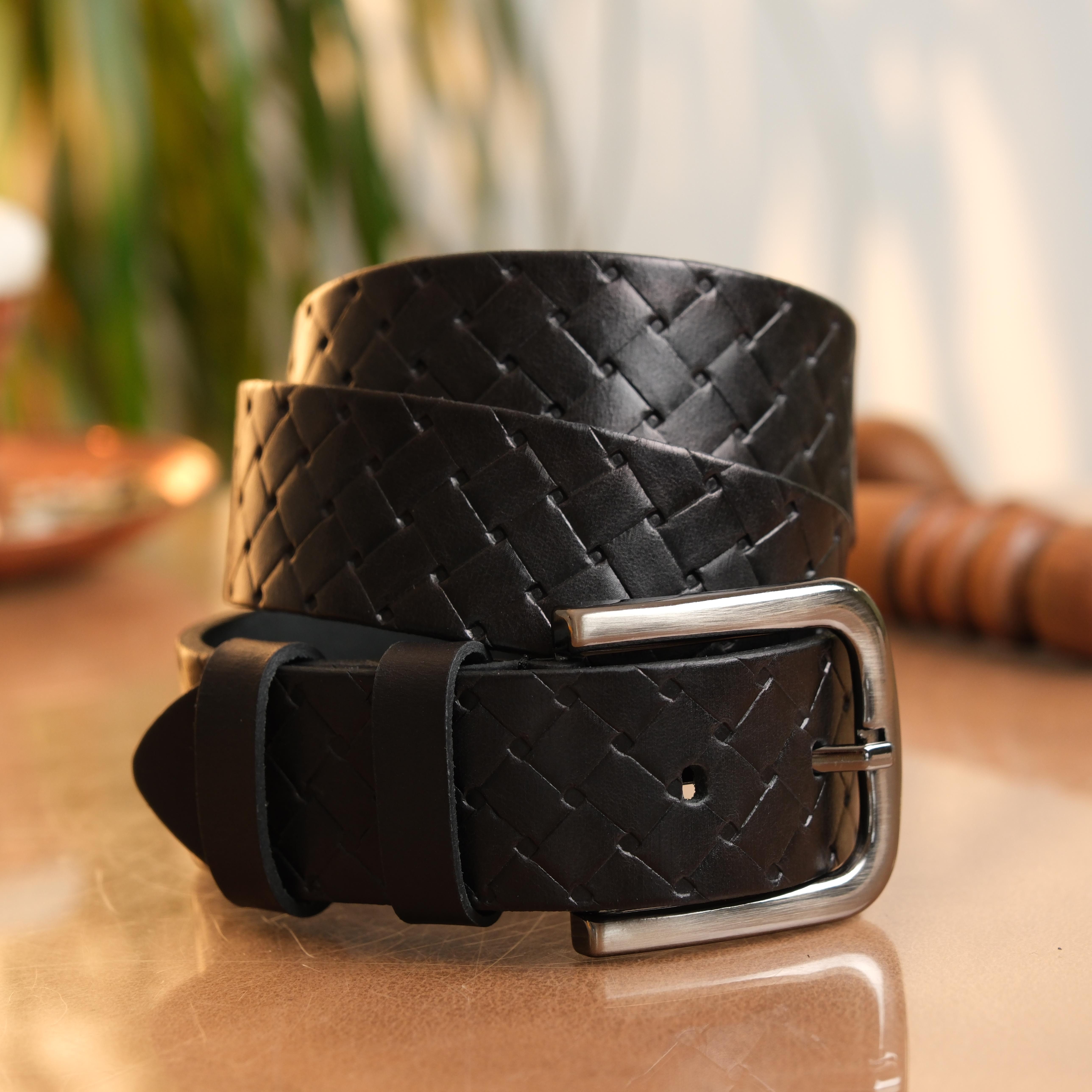 herémood Ledergürtel Gürtel Herren 4cm breit Ledergürtel Jeans Premium Geschenke für Männer (100 % Echtleder Gürtel handgefertigt, hochwertig verarbeitet, kürzbar, 1-St., Schwarz 120 cm – 4 cm breit – echtes, robustes Büffelleder, langlebig) Schwarzer Gürtel Herren – robust & edel, ideales Herrengeschenk