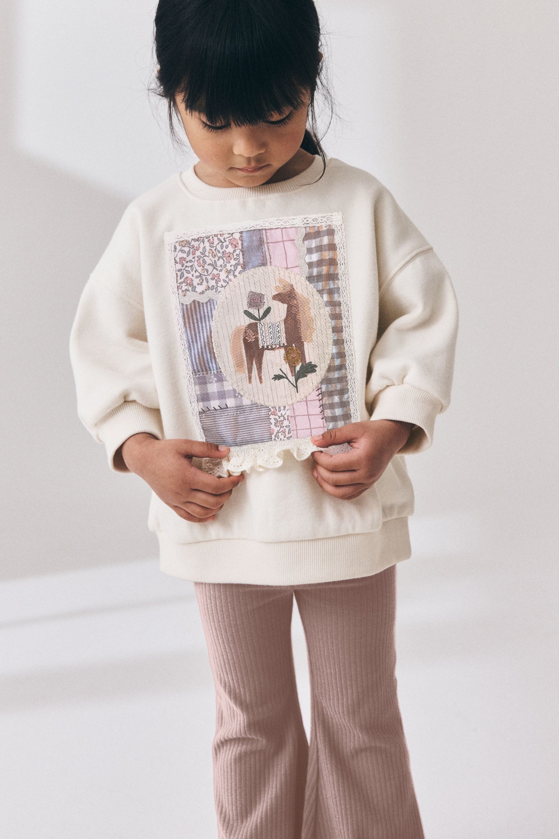 Next Top & Leggings Sweatshirt und ausgestellte Leggings im Set (2-tlg) – Bild 3 von 5
