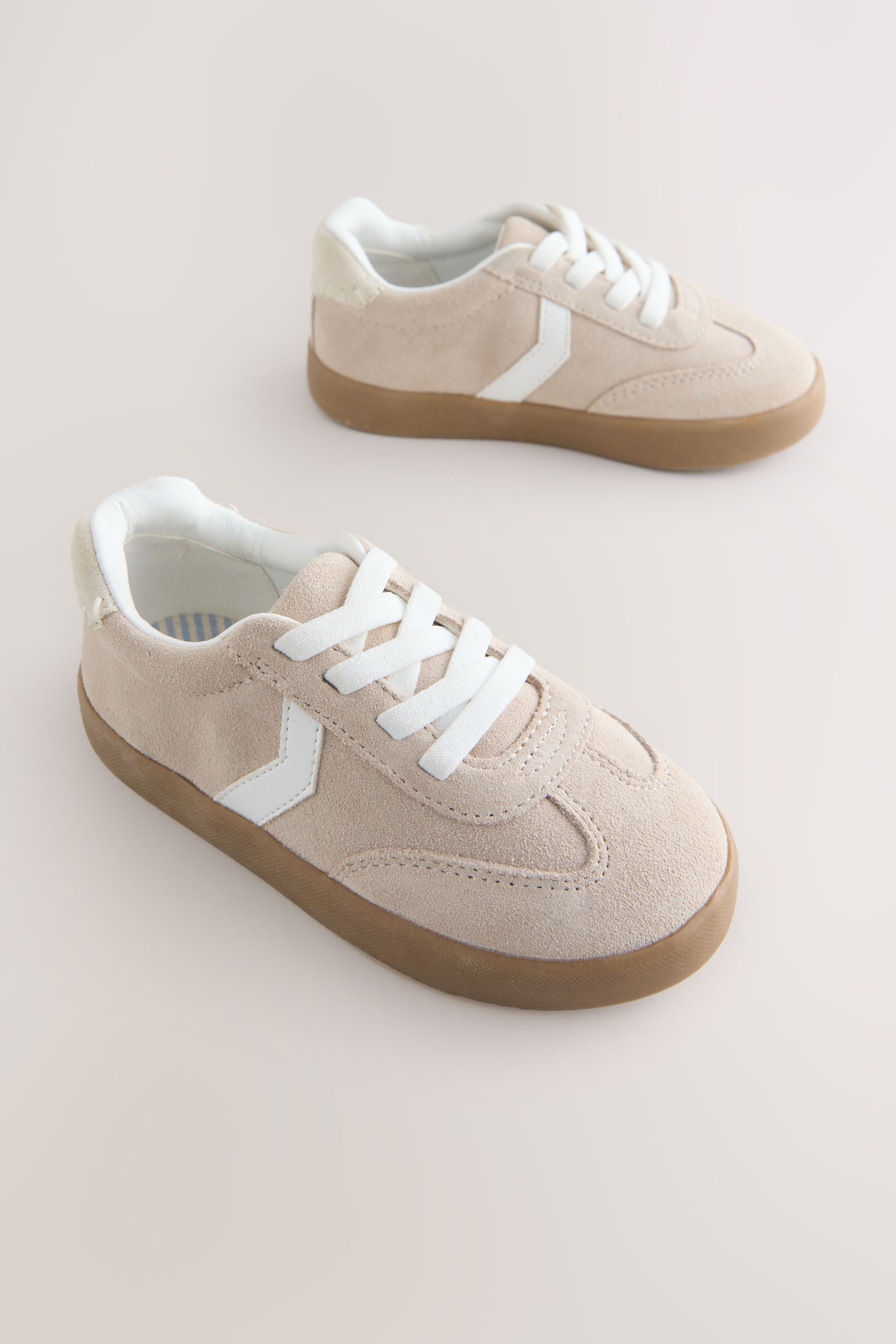 Next Sneaker mit Leoparden-Print und Elastikschnürung Sneaker (1-tlg)