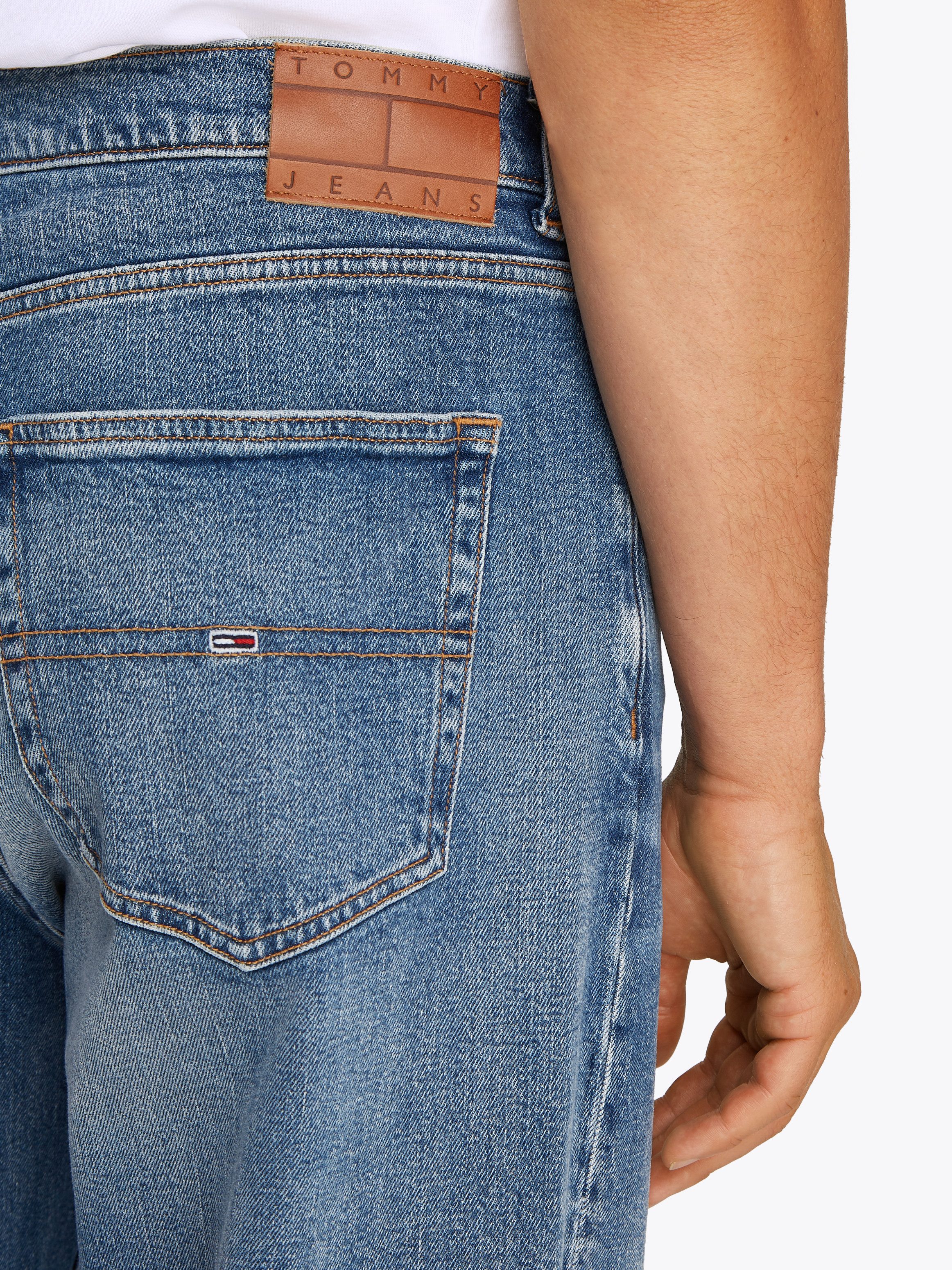 Tommy Jeans Loose-fit-Jeans Jamie Loose Straight in blauer Waschung