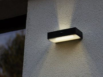 meineWunschleuchte LED Solarleuchte, Bewegungsmelder, LED fest integriert, Warmweiß - Tageslichtweiß, 2er SET Solarlicht-er mit Bewegungsmelder für Hauswand, Schwarz IP 54