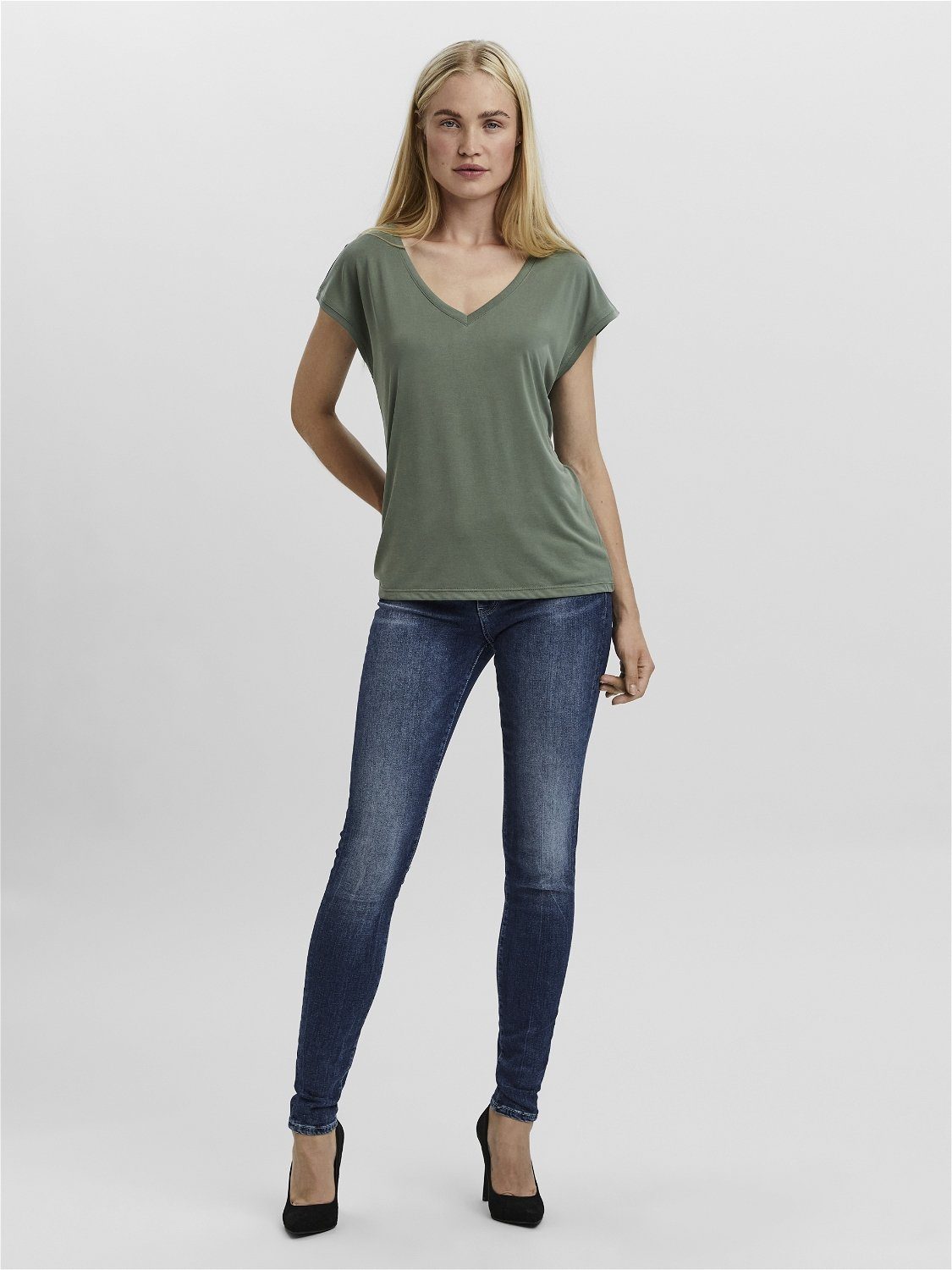 Vero Moda V-Shirt VMFILLI SS V-NECK TEE GA NOOS Materialmix, relaxed fit