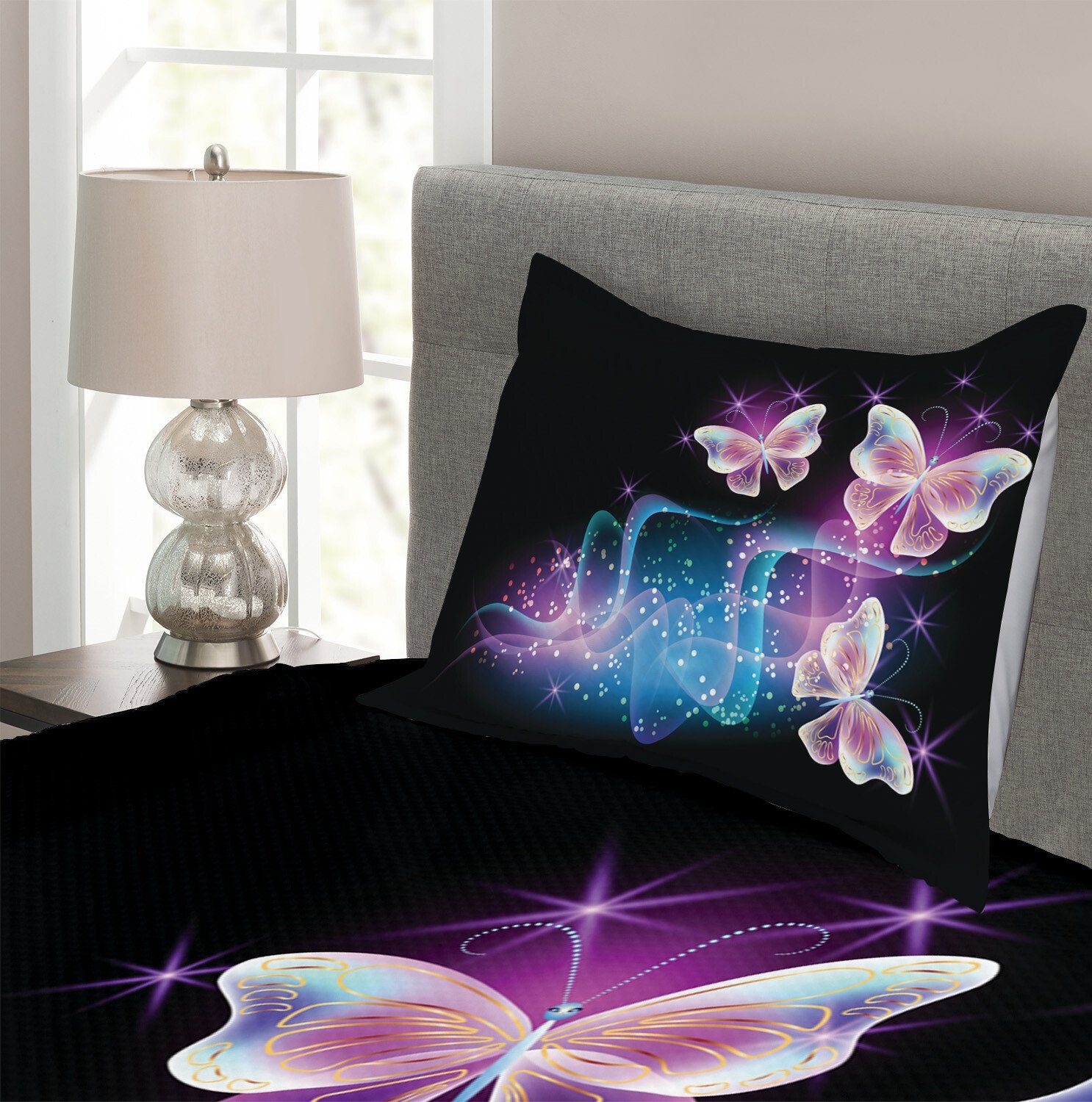 Tagesdecke Set mit Kissenbezügen Waschbar, Schmetterlinge Dunkelheit Schmetterling Magie auf Abakuhaus