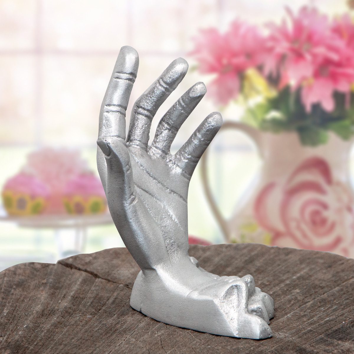 Antikas Wanddekoobjekt Handskulptur, klein, als Tischdekoration, Handyhalter, Aluminium
