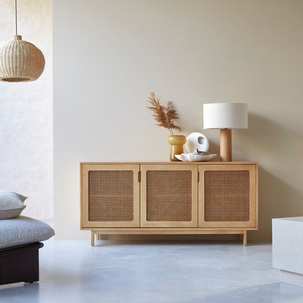 Tikamoon Sideboard Anrichte aus massivem Ulmenholz und Rattangeflecht Luis 160 cm