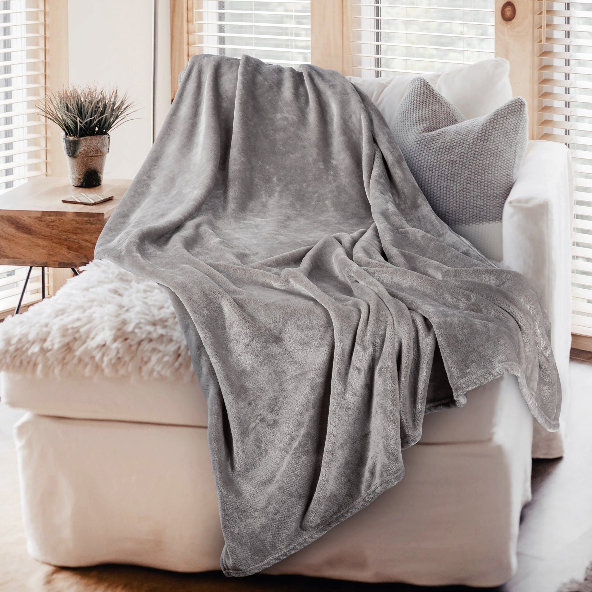 Wohndecke Winter Cashmere Touch, One Home, Kuscheldecke flauschig warm und günstig online kaufen