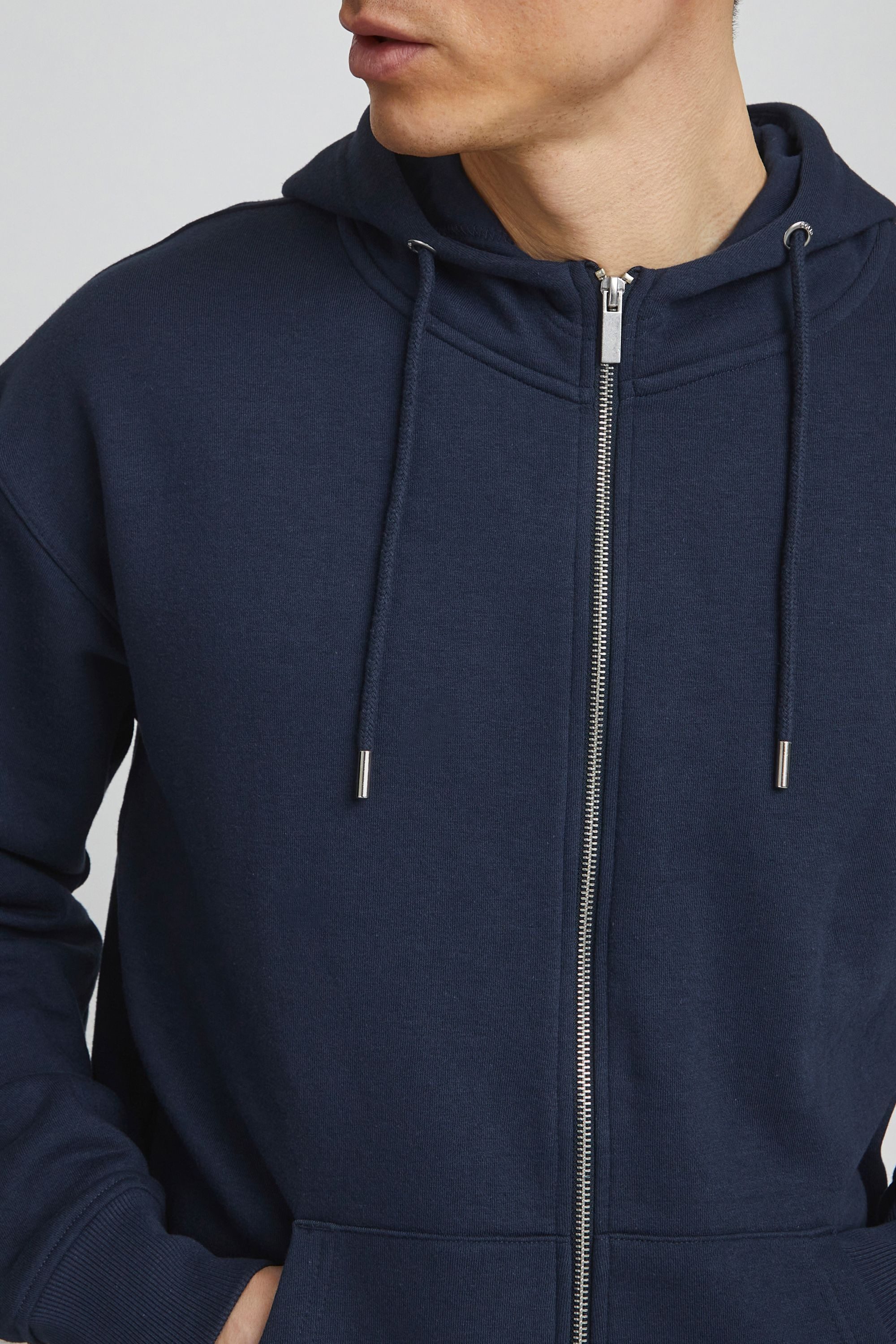 !Solid Kapuzensweatjacke SDMason Modischer Pullover