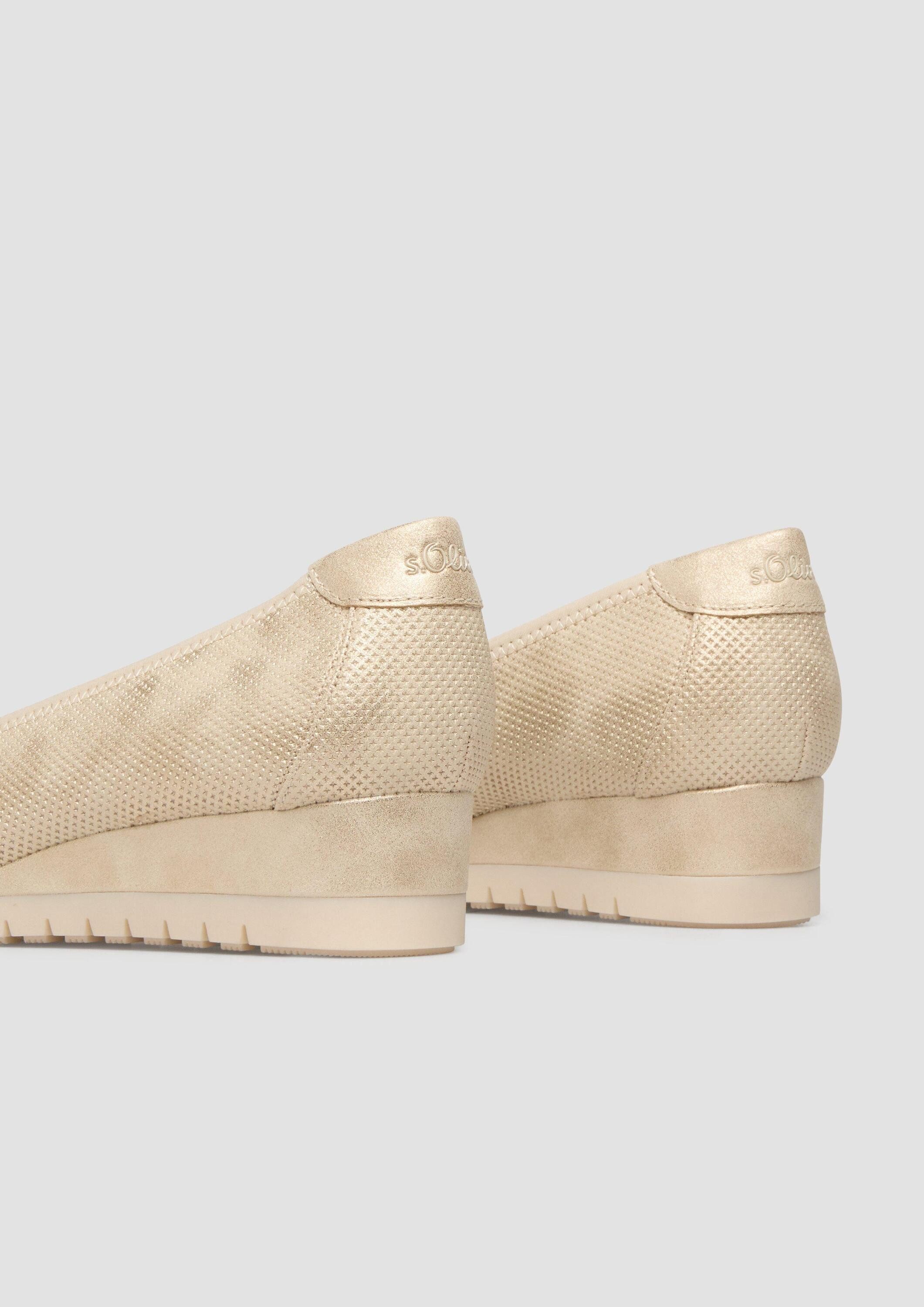 s.Oliver Pumps Pumps Weges mit profilierter Sohle