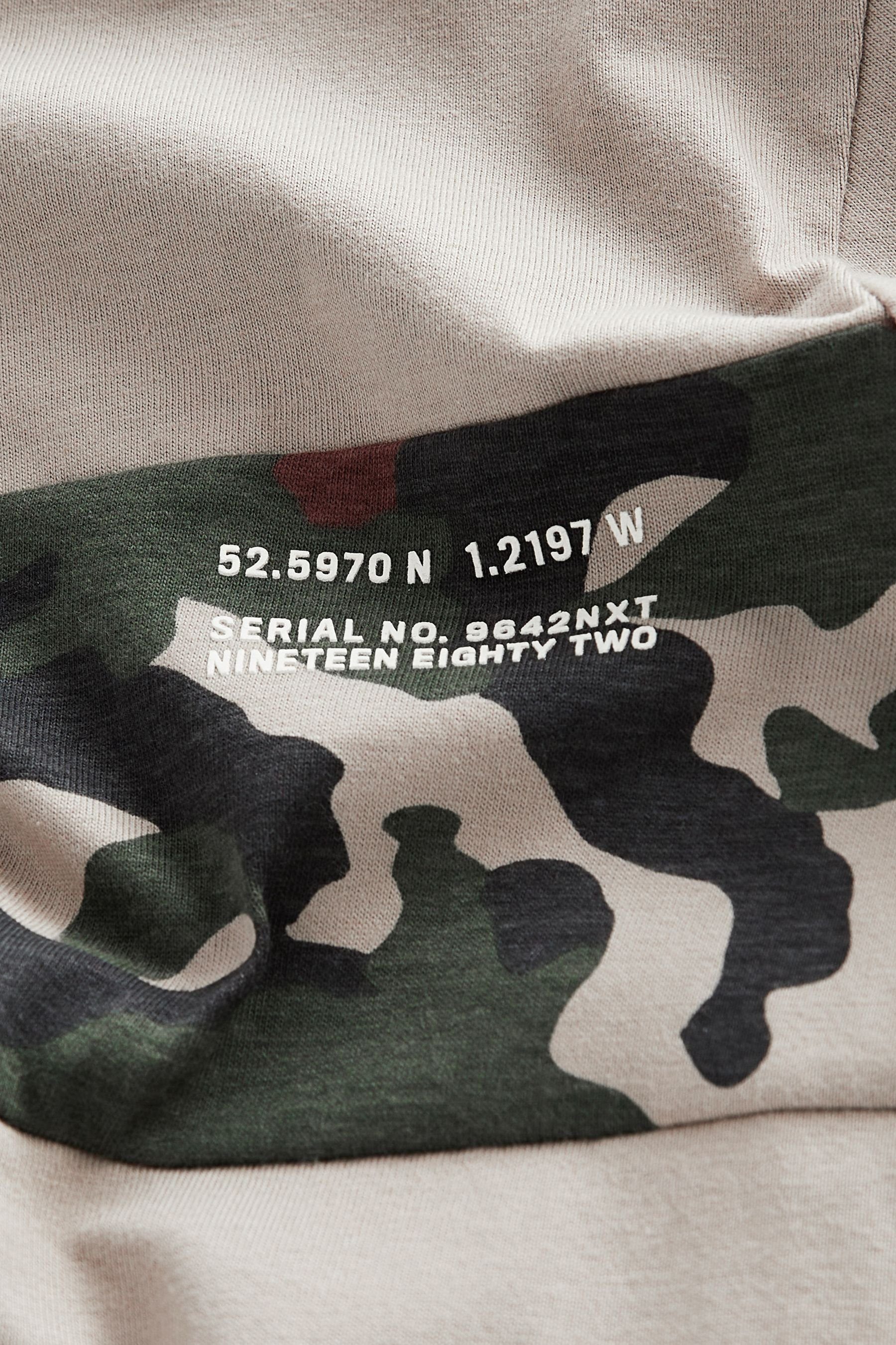 Farbblockdesign, (3-tlg) Next 3er-Pack Langarmshirts Camouflage im Langarmshirt