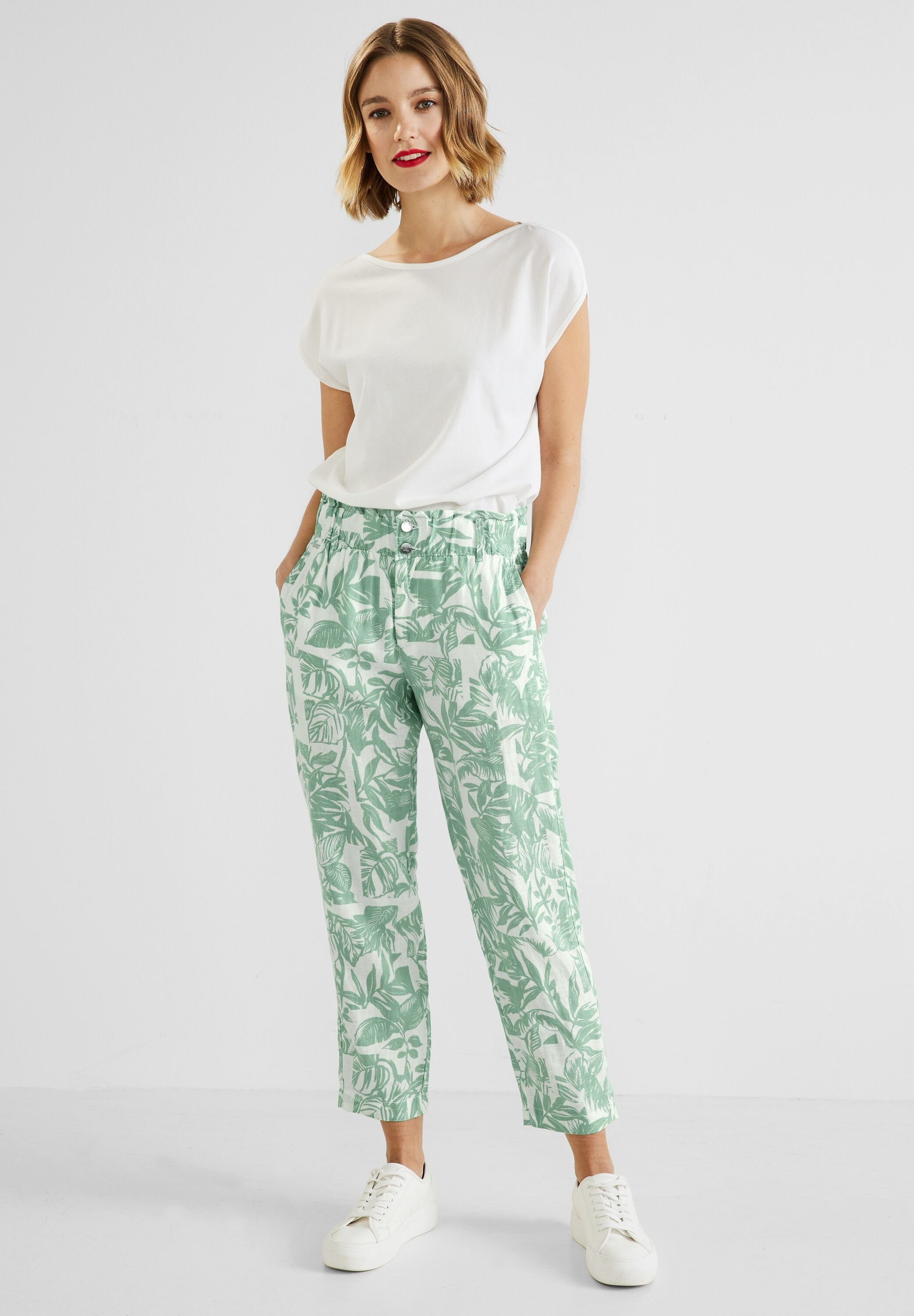 STREET ONE Paperbag-Hose Street Fit Loose soft green (1-tlg) One Leinenhose Vorhanden Gree in leafy Soft Nicht Leafy