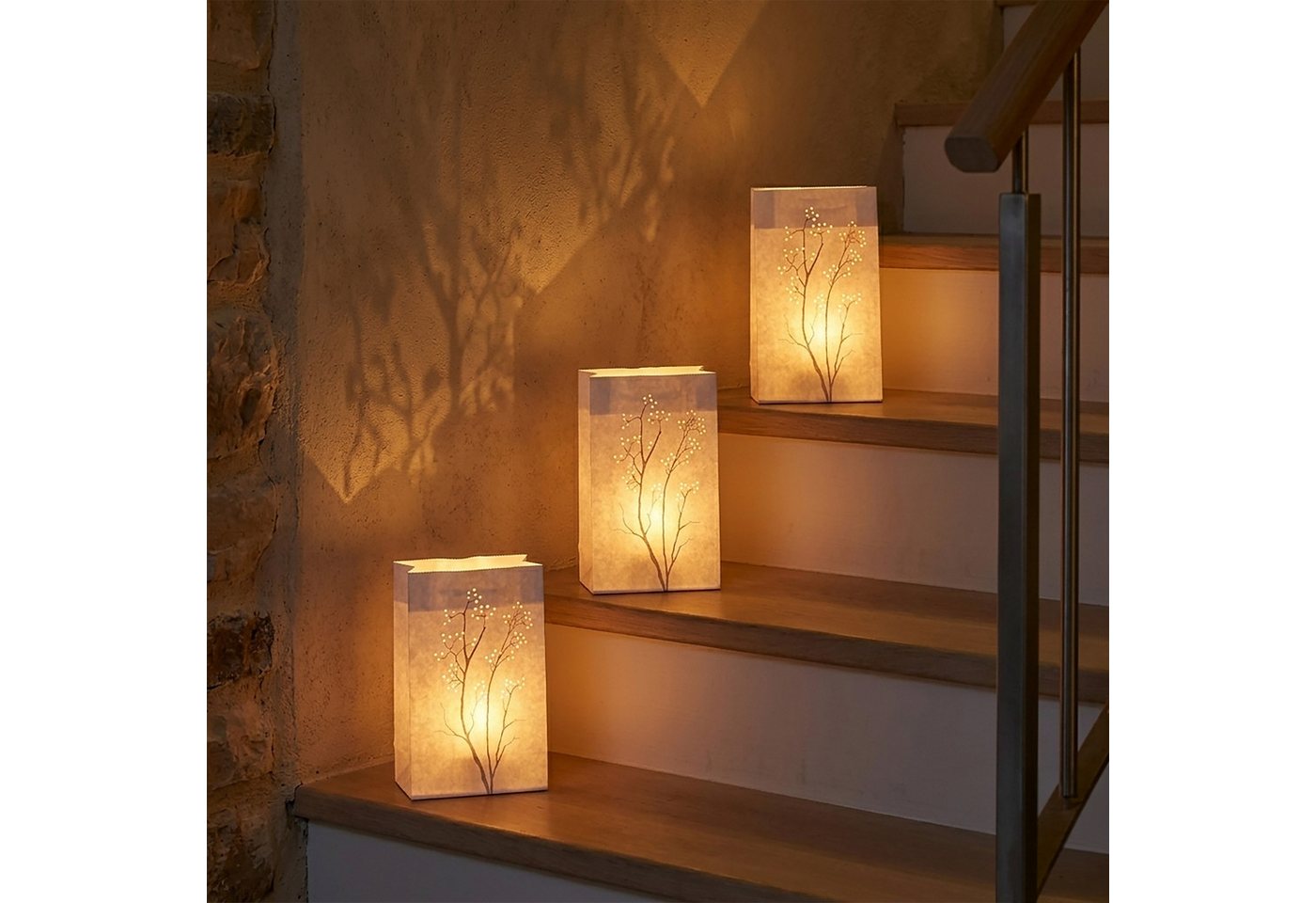 Spetebo Papierdekoration Lichtertüten Set inklusive 16 Teelichter mit 10 Stunden Brenndauer, Papierlaternen mit Strauch-Motiv Deko für Garten, Balkon oder Hochzeit