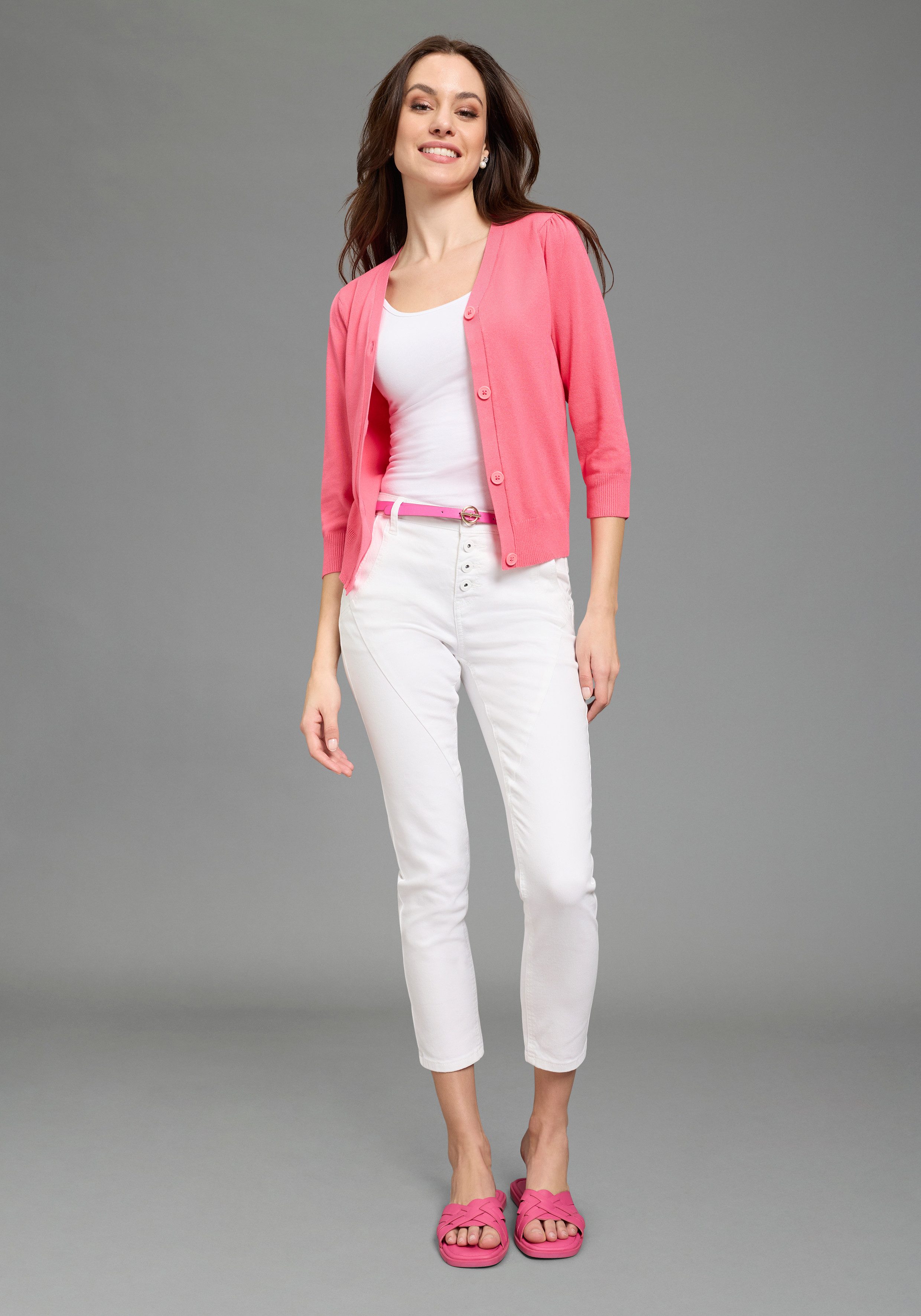 Bruno Banani Cardigan figurumspielende Passform, V-Ausschnitt, mit Puffärmeln – Bild 5 von 5