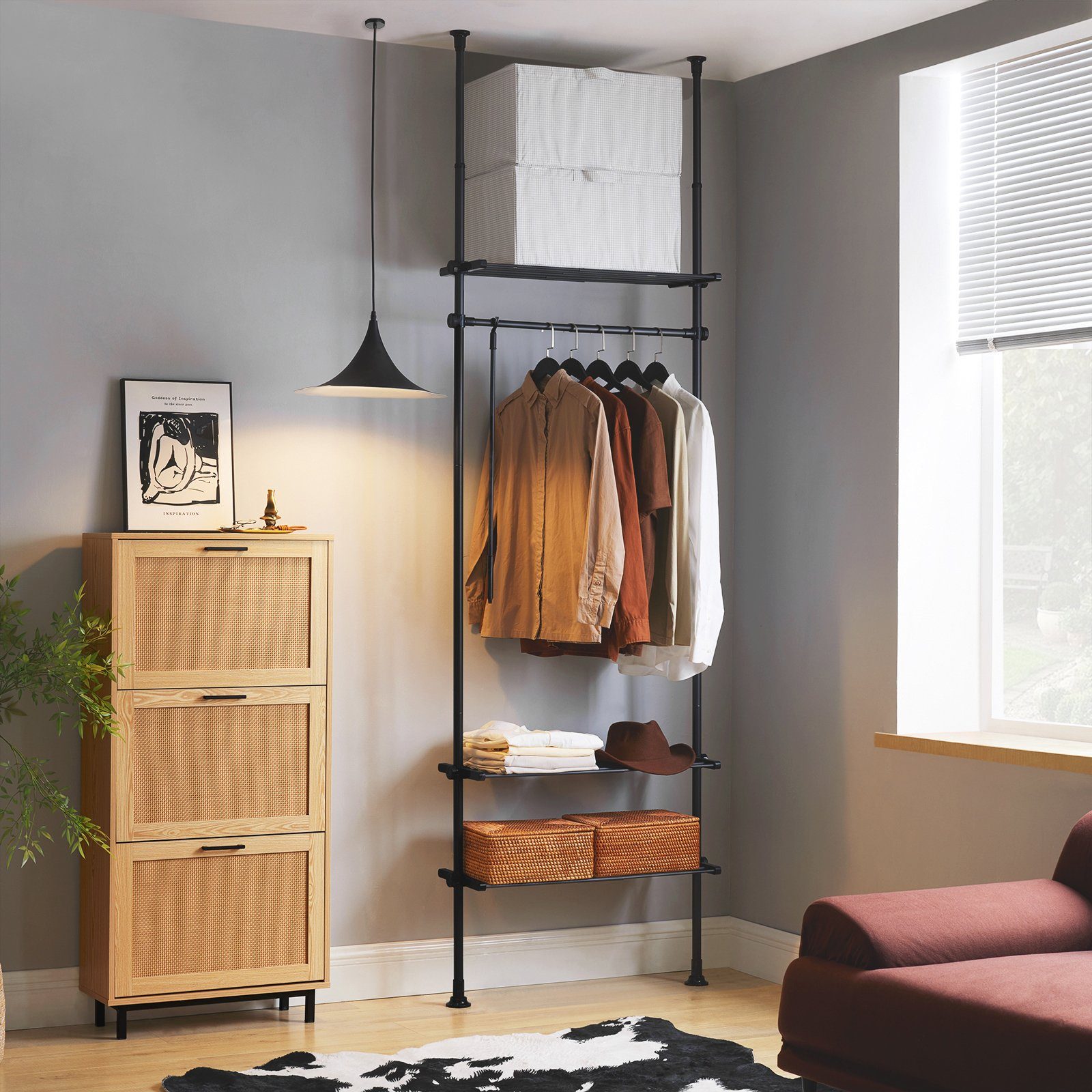 SoBuy Kleiderständer KLS07, verstellbarer offener Kleiderschrank mit Ablagen, Schlafzimmer, Verstellbares Garderobenstände mit 1 Kleiderstange und 3 Ablagen