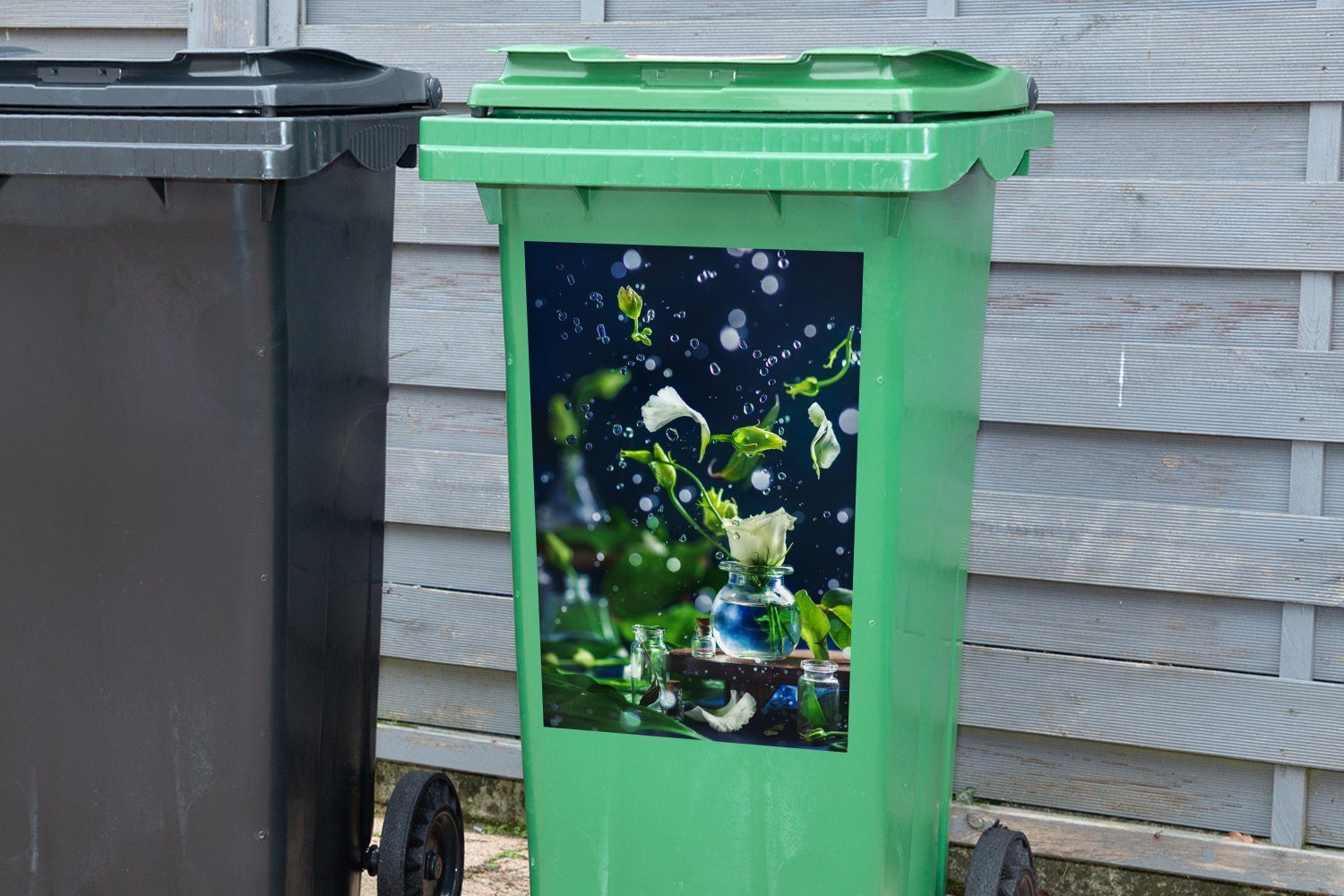 Sticker, Mülleimer-aufkleber, Container, Abfalbehälter - Blumen Wandsticker Rosen Mülltonne, - Tropfen (1 St), MuchoWow
