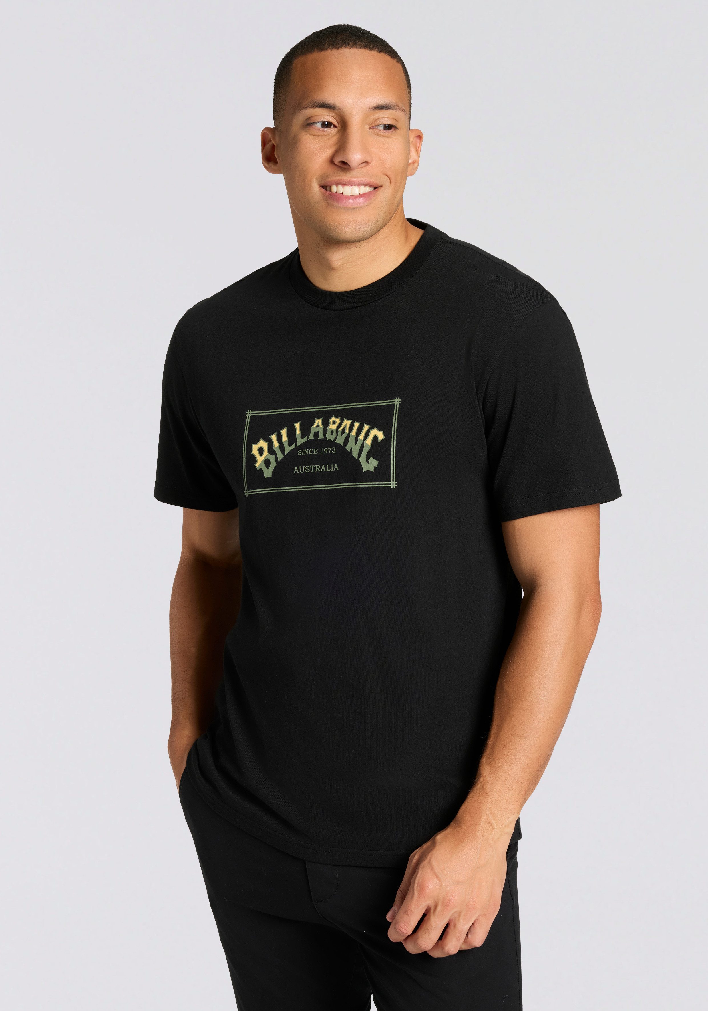 Billabong T-Shirt SHORT SLEEVETEEPACKYM (AST) (2-tlg) Kurzarm-Design, 2-Stk.-Set, aus Baumwolle