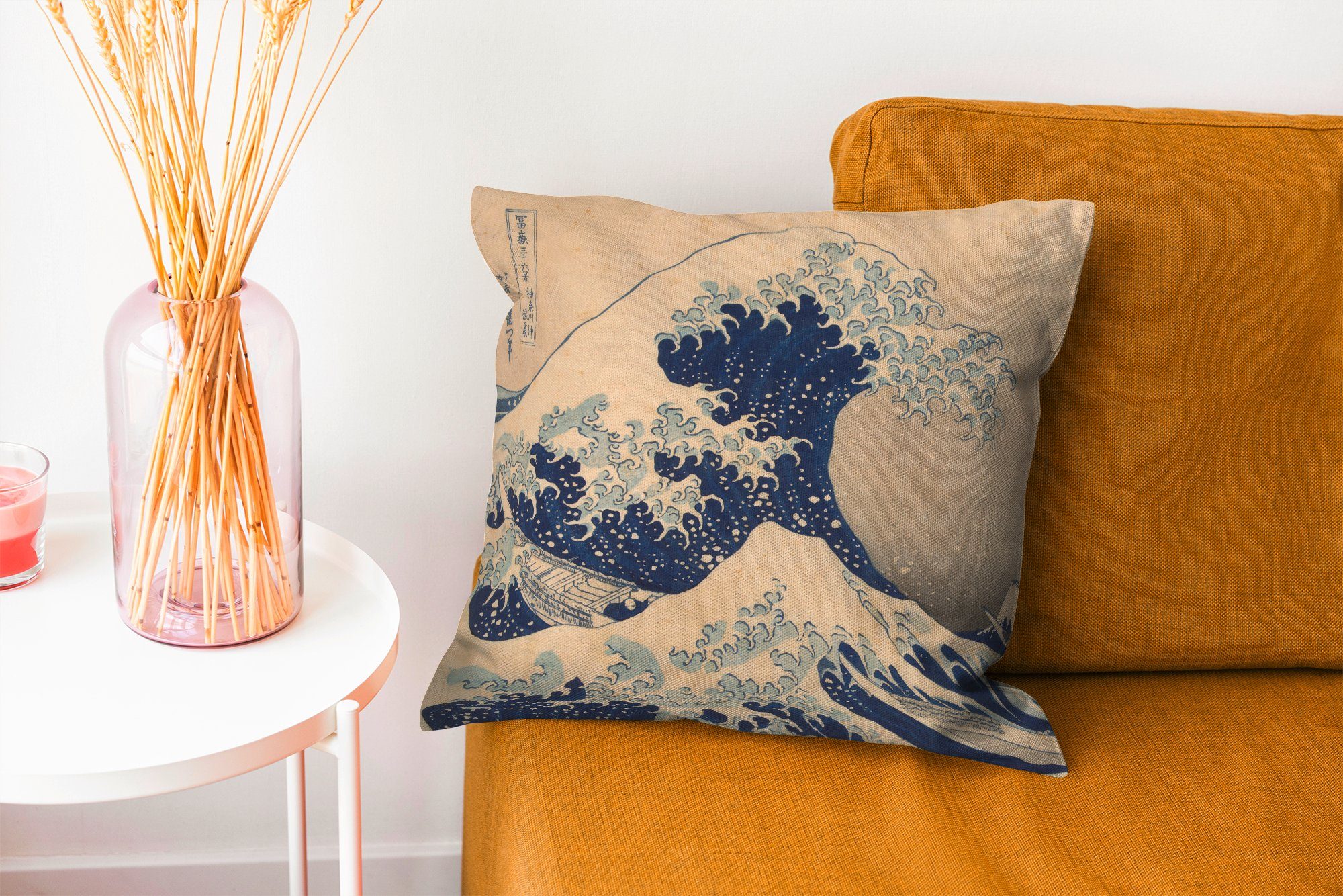 Wohzimmer, Schlafzimmer, Katsushika Gemälde Zierkissen große mit von bei Die Dekokissen - Deko, MuchoWow Sofakissen für Hokusai, Füllung Kanagawa Kluft