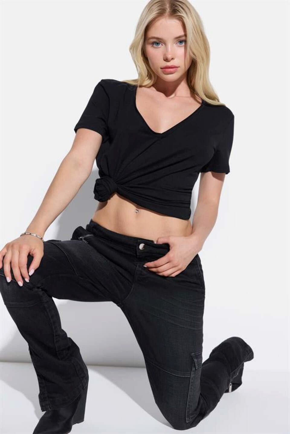 T-Shirt Basic-T-Shirt mit V-Ausschnitt und kurzen Ärmeln