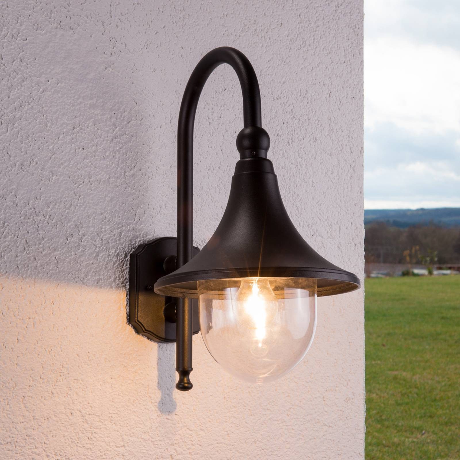 Lindby Außen-Wandleuchte Daphne, Metall, Schwarz IP44, 1 x 60 W