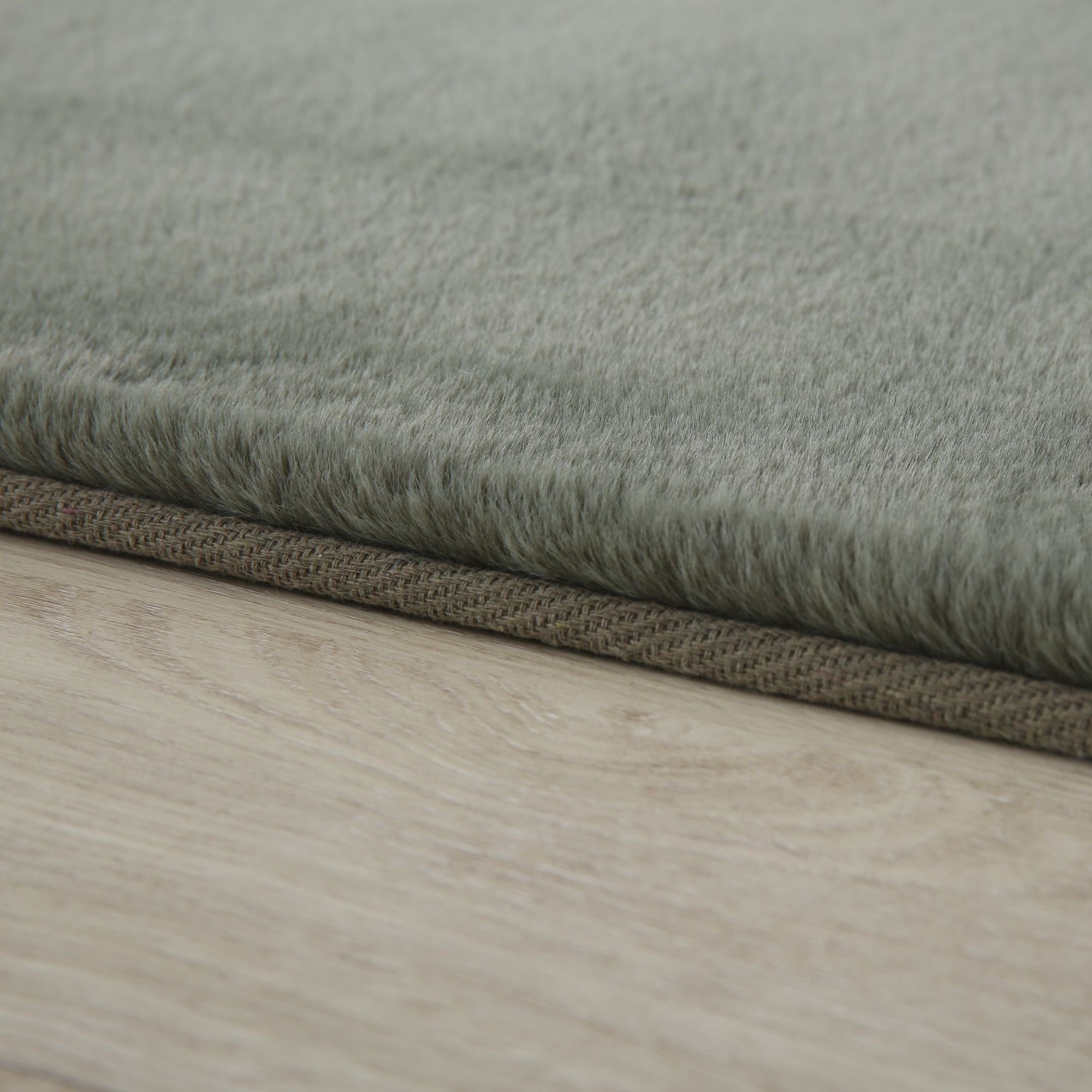 Carpetsale24, mm, Shaggy Einfarbig Felloptik Wohnzimmer Höhe: Rund, - Weich Modern Grün Teppich Flauschiger Einfarbig, 20 Fellteppich Unicolor