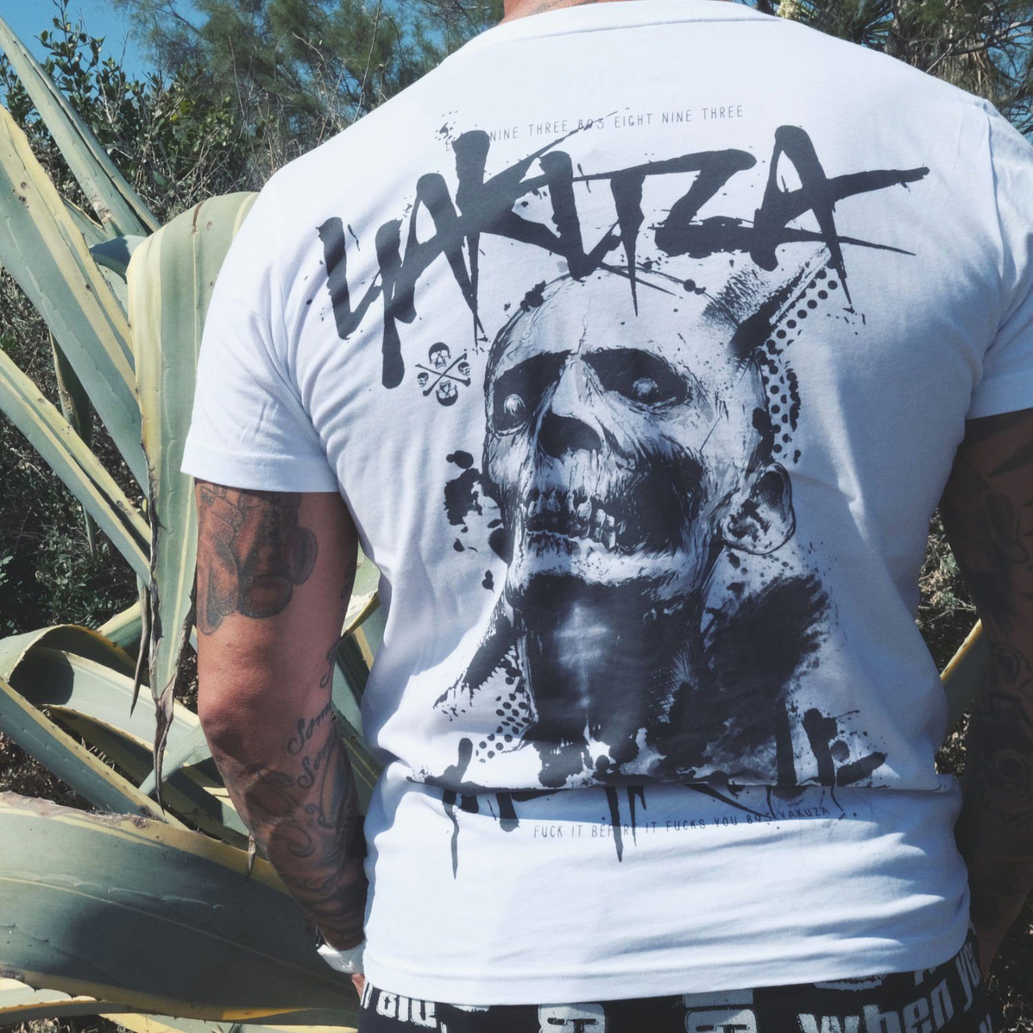 YAKUZA T-Shirt The Trouble günstig online kaufen