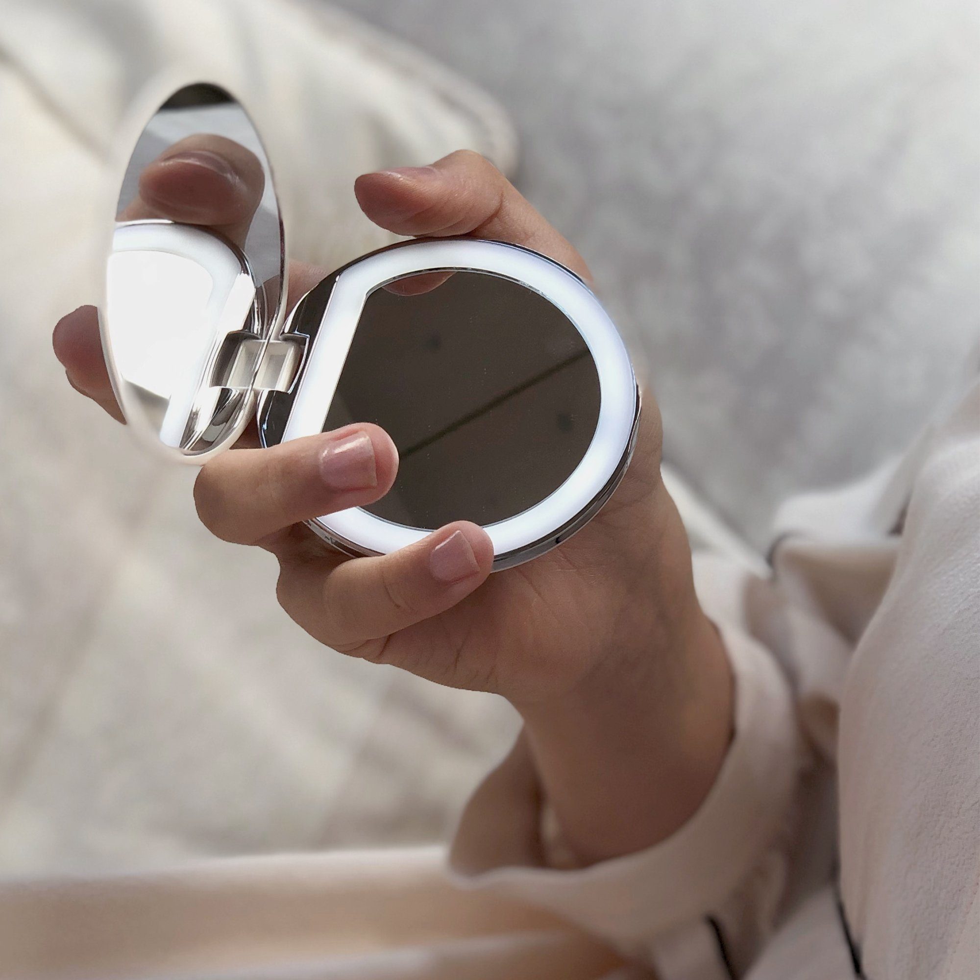 Kosmetikspiegel | MAQUILLAGE, weiß Taschenspiegel AILORIA mit LED-Beleuchtung weiß (USB)