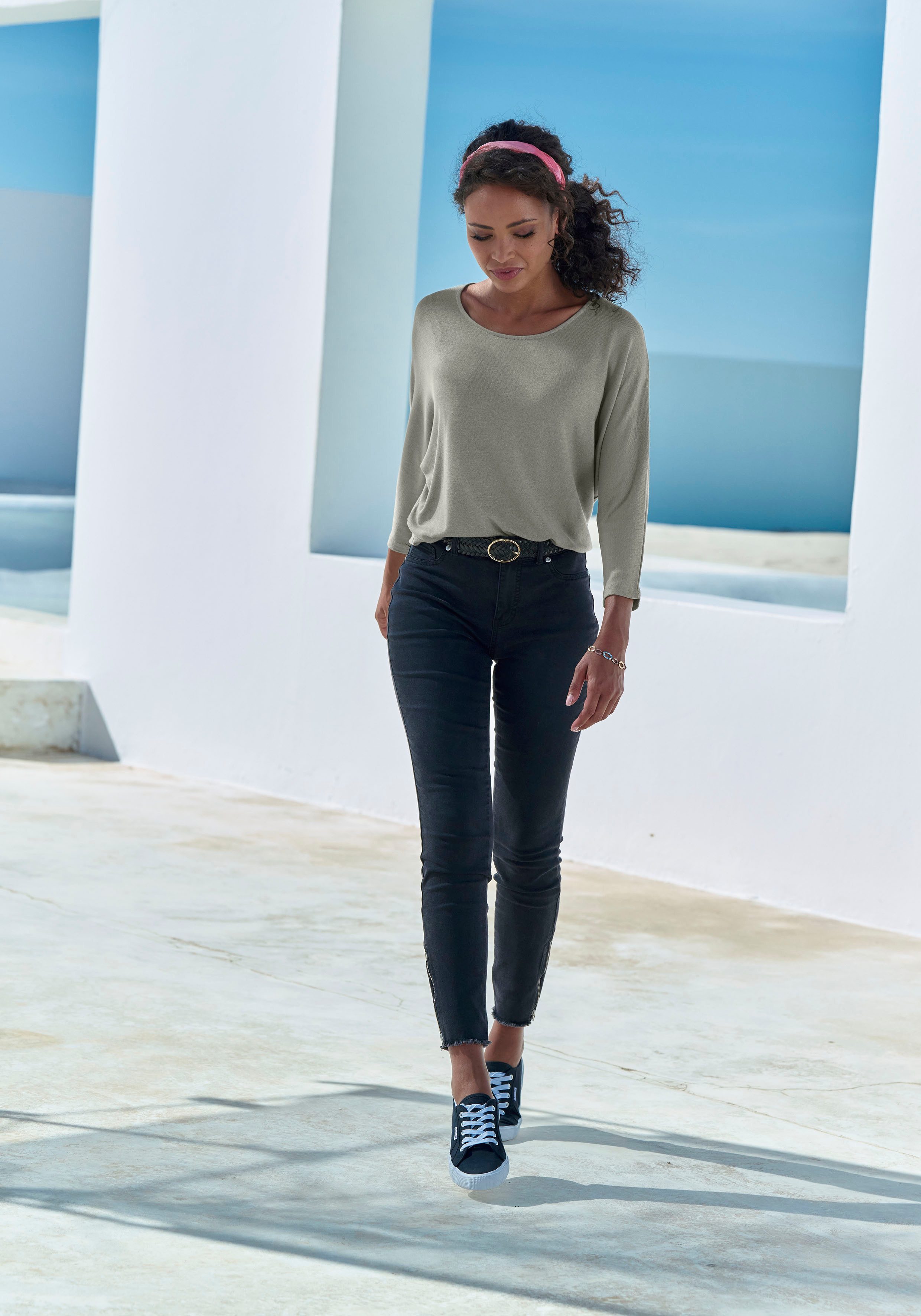 LASCANA 3/4-Arm-Shirt aus luftiger Feinstrickqualität mit Fledermausärmeln