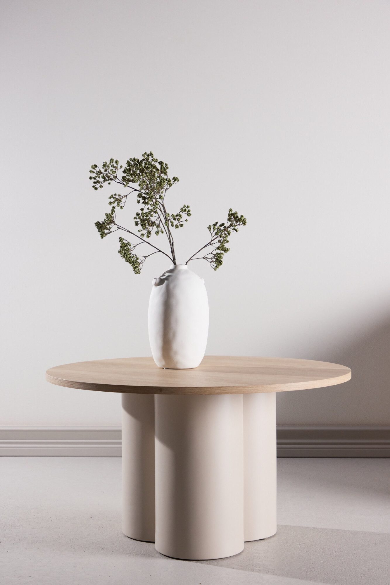 Venture Home Couchtisch Olivia, runder Couchtisch, modern & elegant, Ø 80 cm, Sofatisch, MDF, rund, sanft geformt, anspruchsvoll, klar