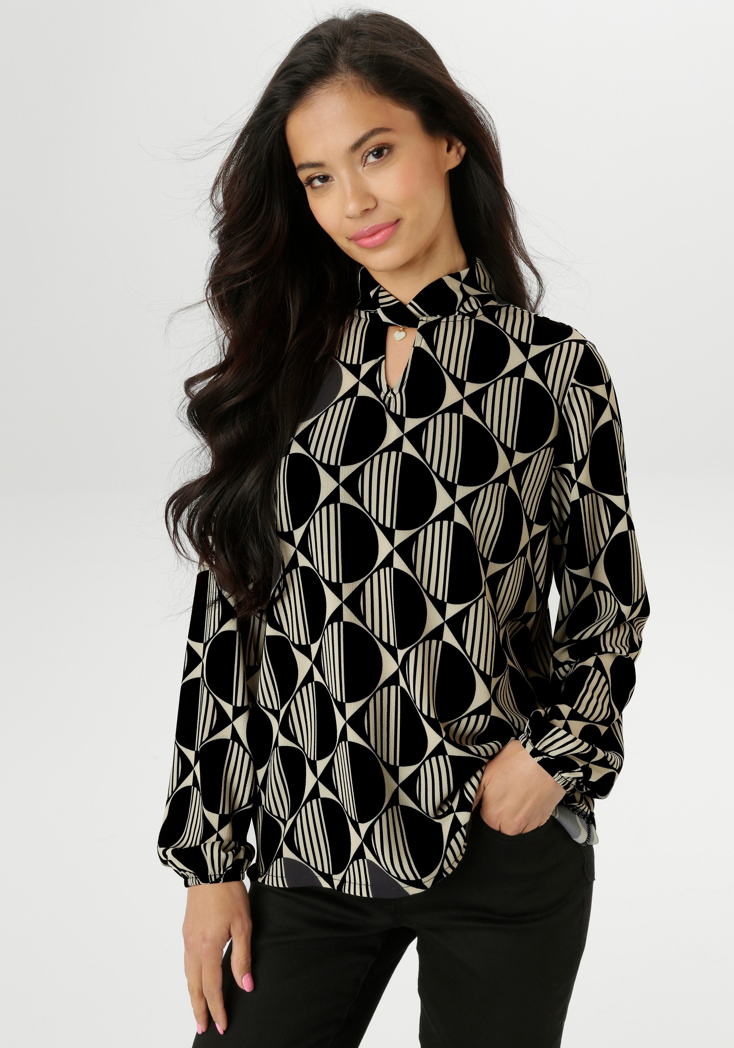 Aniston SELECTED Schlupfbluse mit raffinierter Ausschnittlösung günstig online kaufen